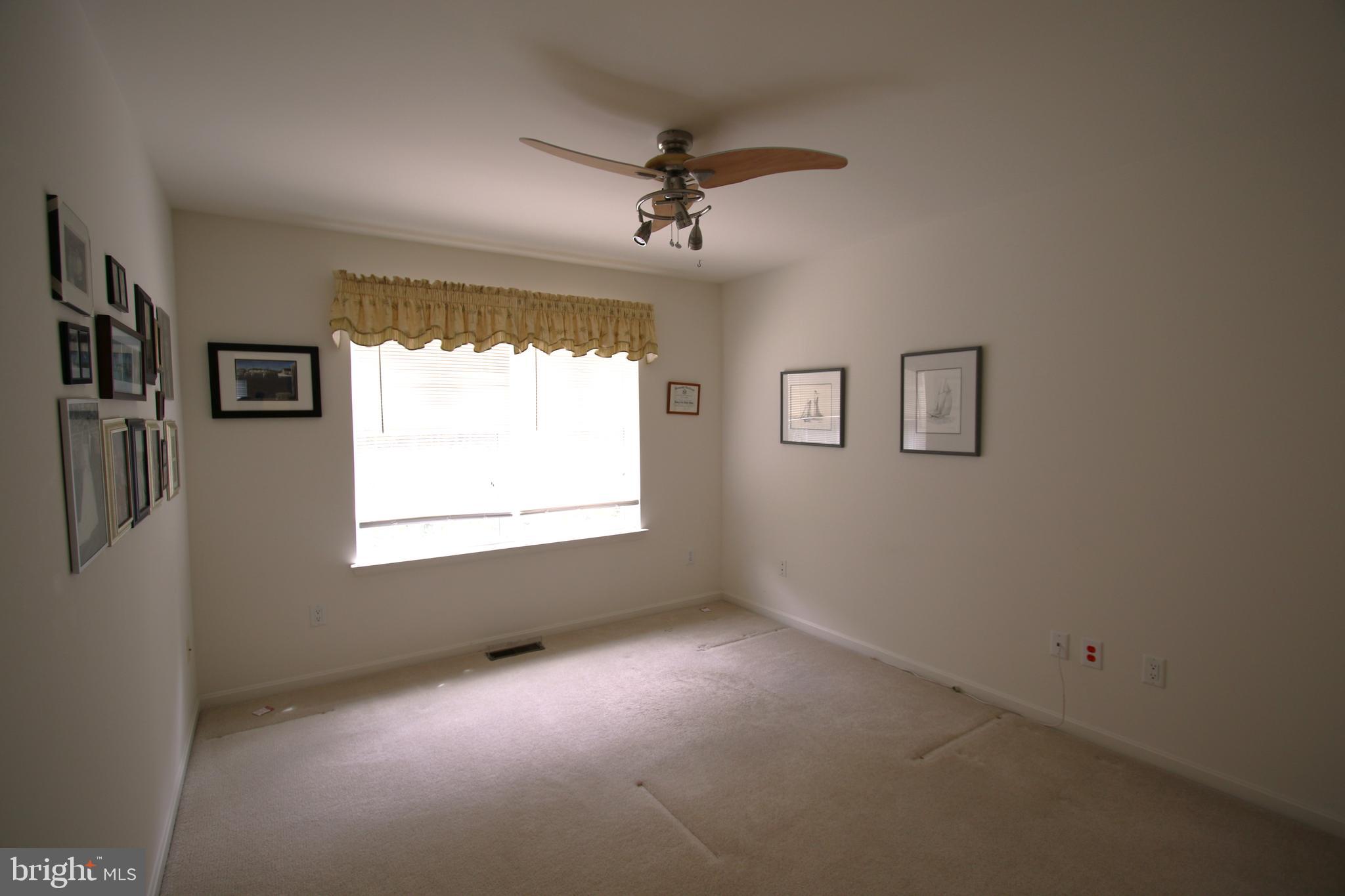KNOTTS LANDING - Residential