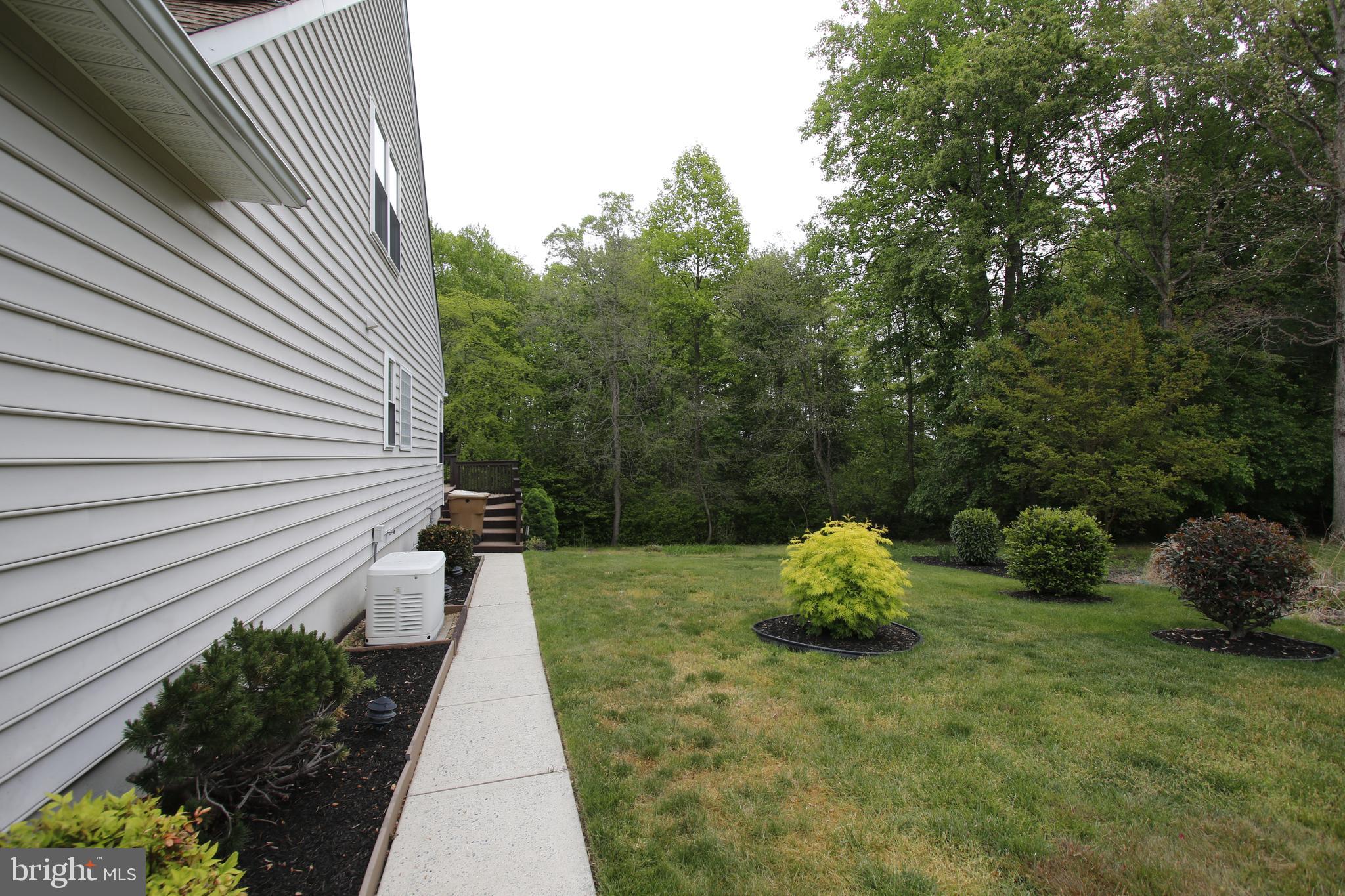 KNOTTS LANDING - Residential