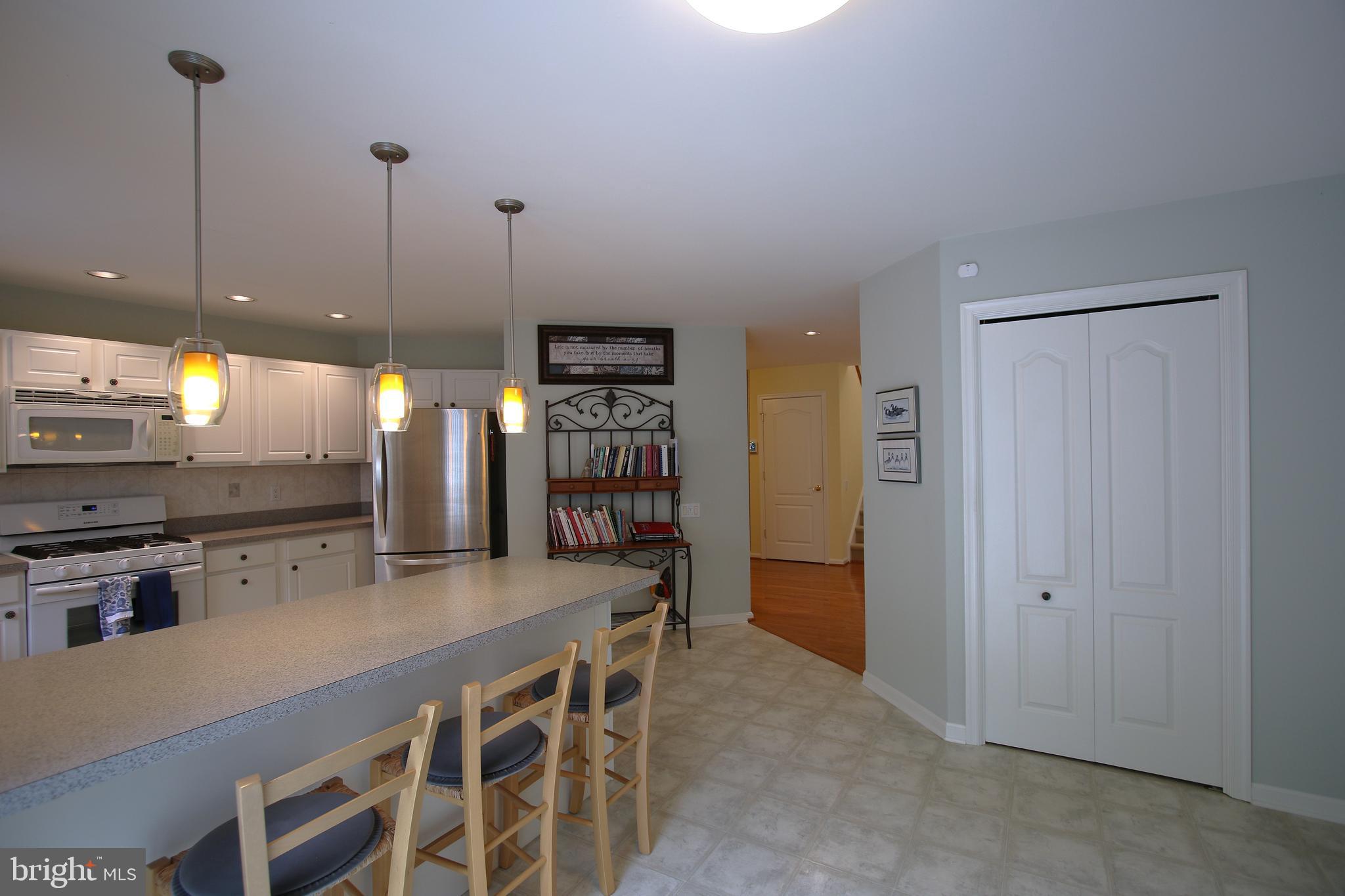 KNOTTS LANDING - Residential