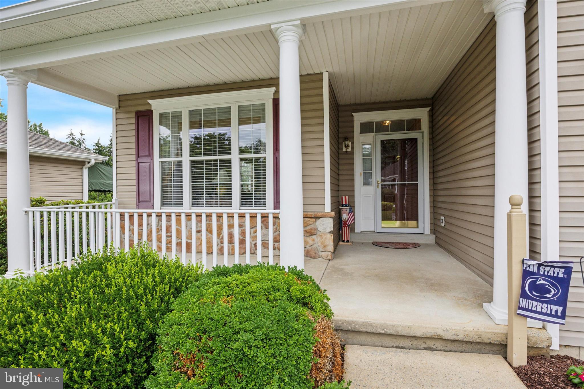 1460 QUAKER RIDGE 1460
