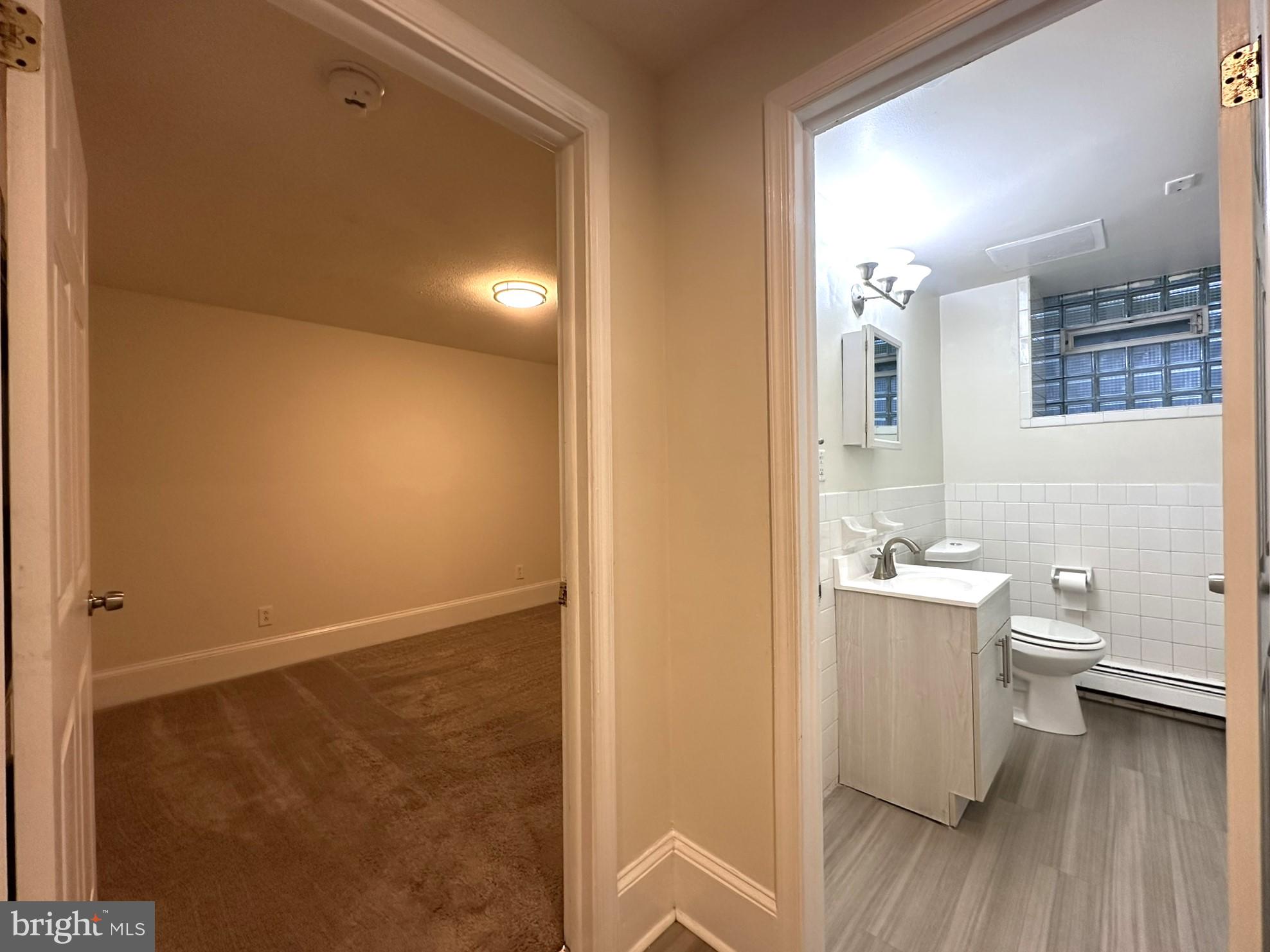 EAST FALLS - Residential Lease