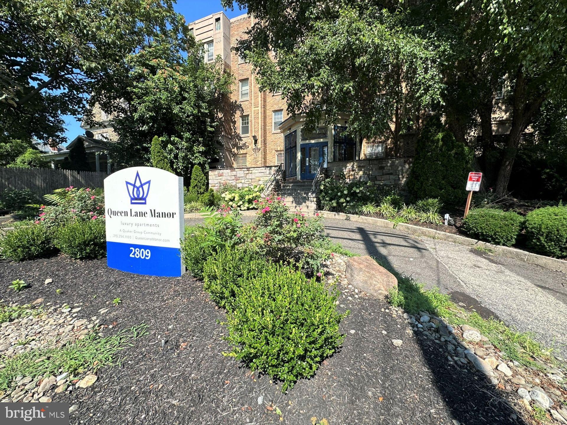 EAST FALLS - Residential Lease