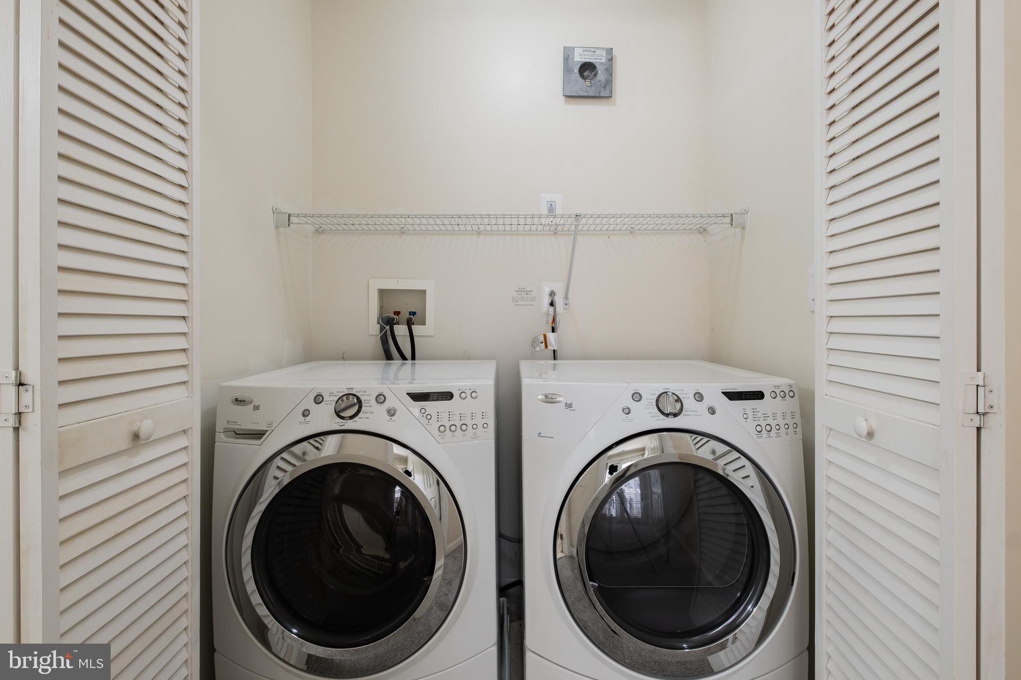 NAVAL SQUARE - Residential