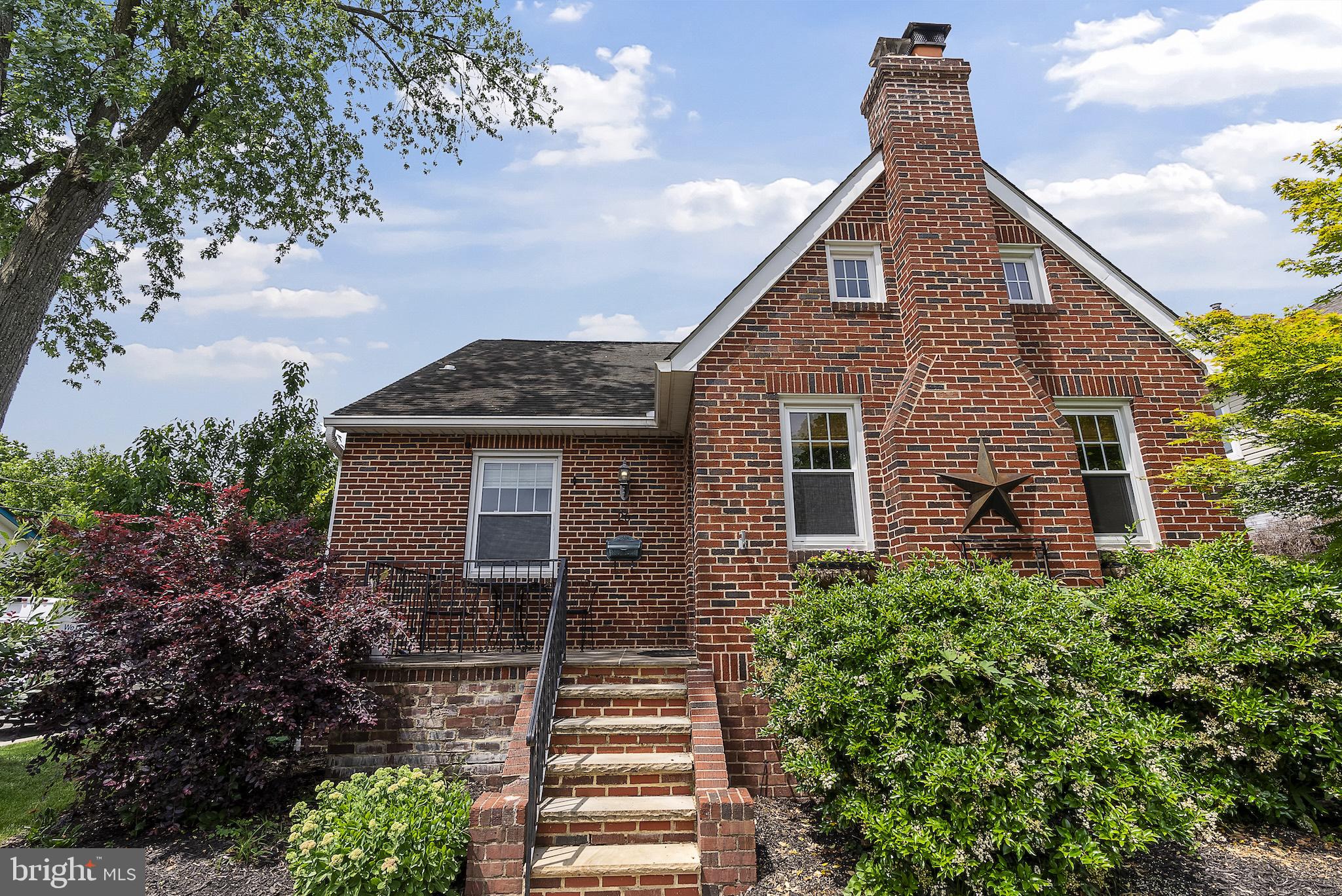 Charming Brick Cape Cod Home with Modern Upgrades
Step into this beautifully updated Cape Cod, where classic charm meets modern convenience. Featuring an inviting arched brick entryway, this home showcases the character of yesteryear while offering all the comforts of today. The updated kitchen and bathrooms add a fresh, contemporary touch, making this the perfect blend of style and functionality.
Enjoy spacious living with a finished basement that provides extra room for family gatherings, entertainment, or a home office. The fenced-in backyard is perfect for outdoor relaxation or play, offering both privacy and security.
Bright, cozy, and ready to welcome you home – this is a must-see!