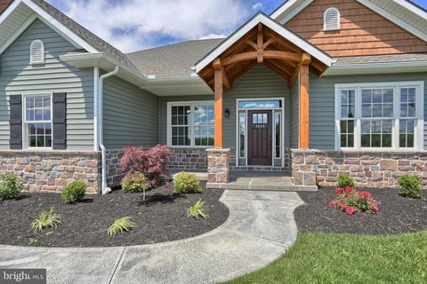 022 ROLLING MEADOW RD LEBANON PA 17046