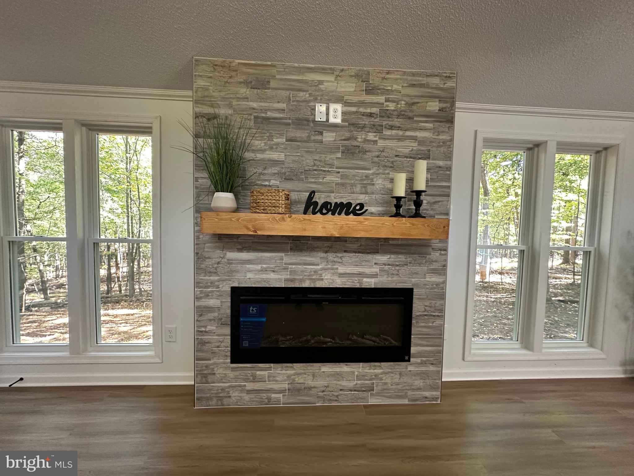 THE WOODS - Residential