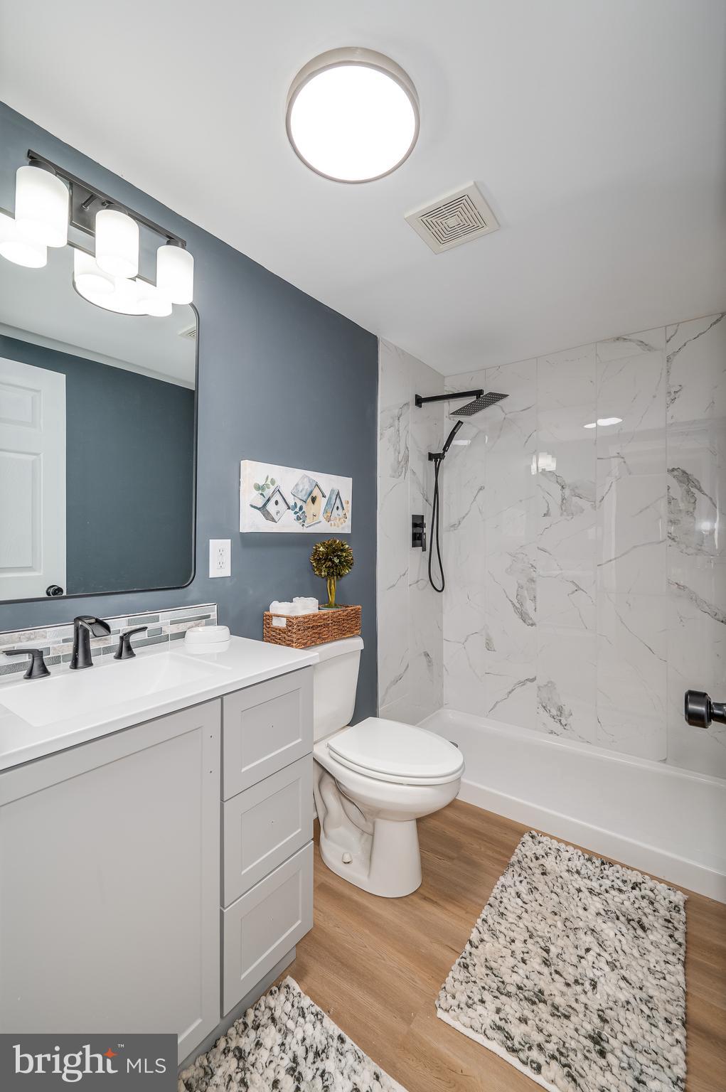 THE WOODS - Residential