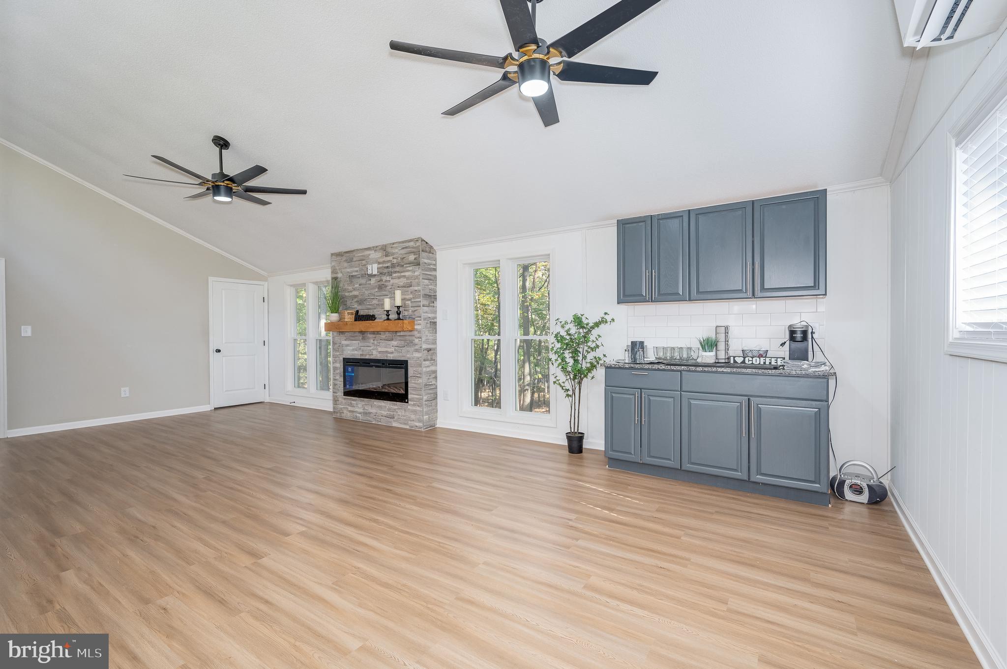 THE WOODS - Residential