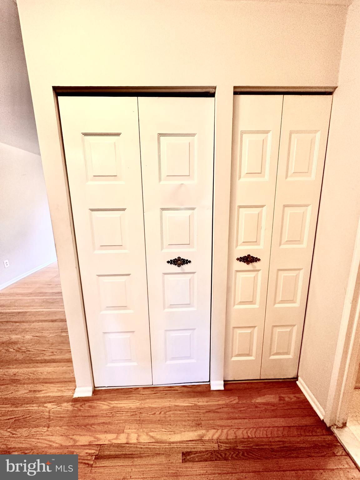 EAST FALLS - Residential Lease