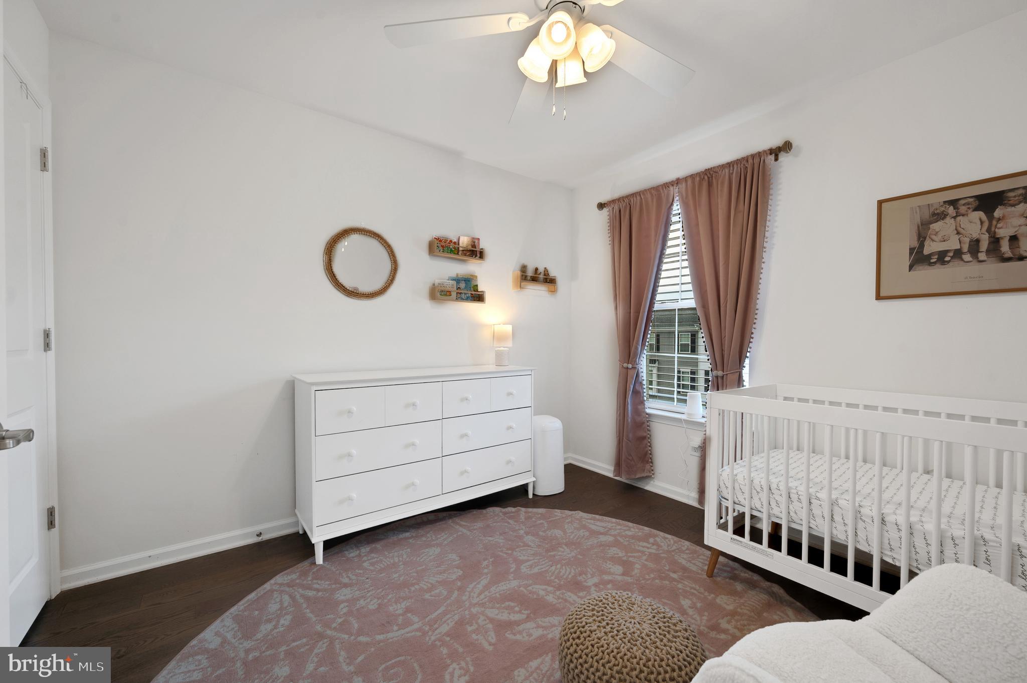 EDGEWATER - Residential