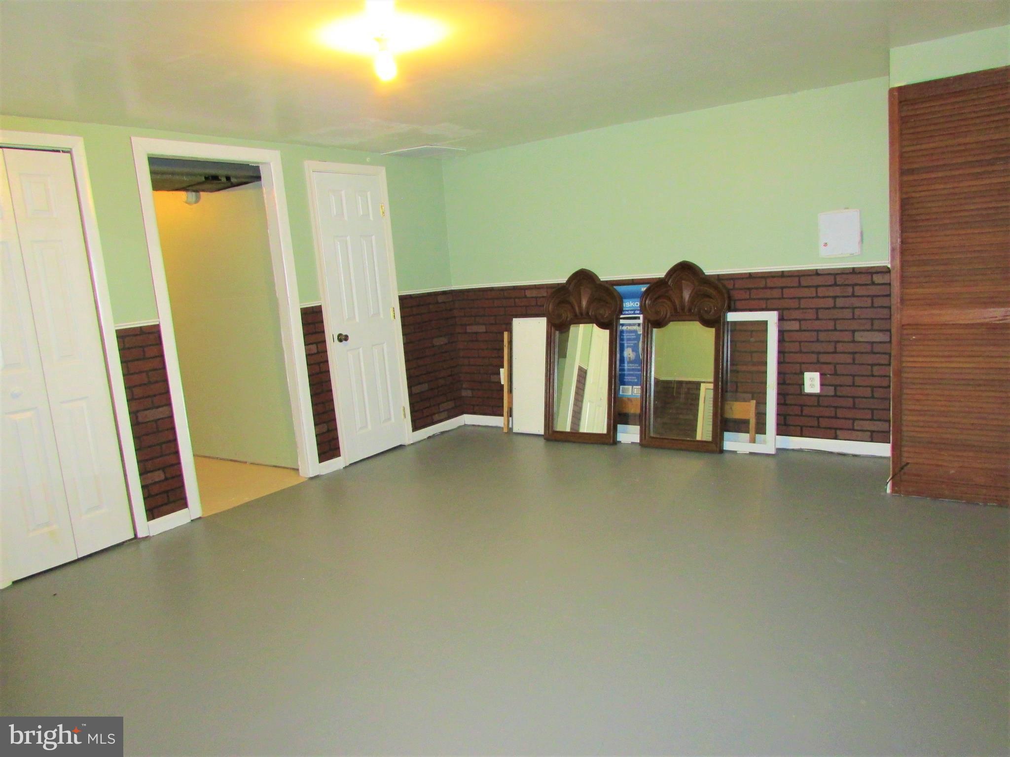 EDGE MEAD - Residential