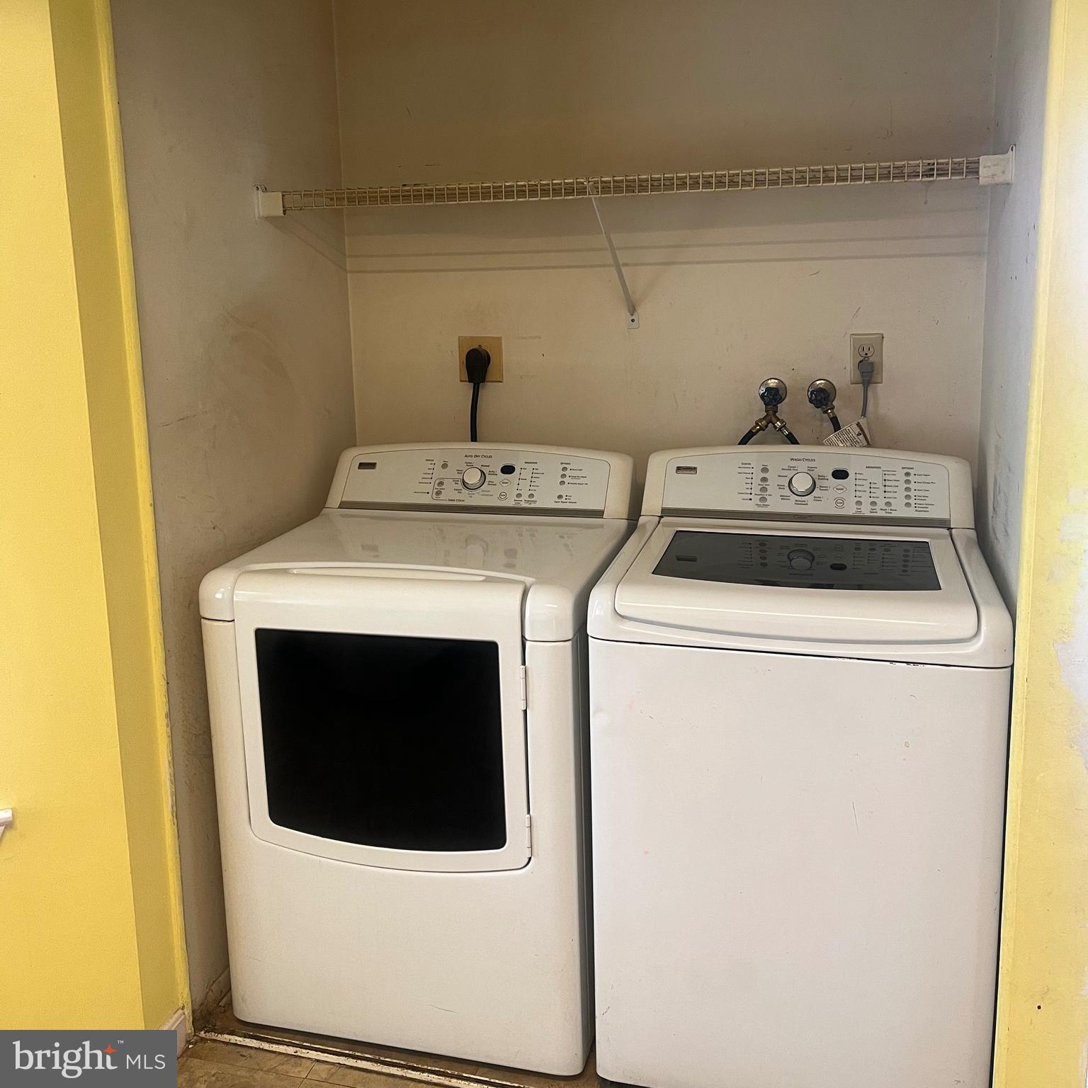 VILLAGE OF PAWNEE - Residential