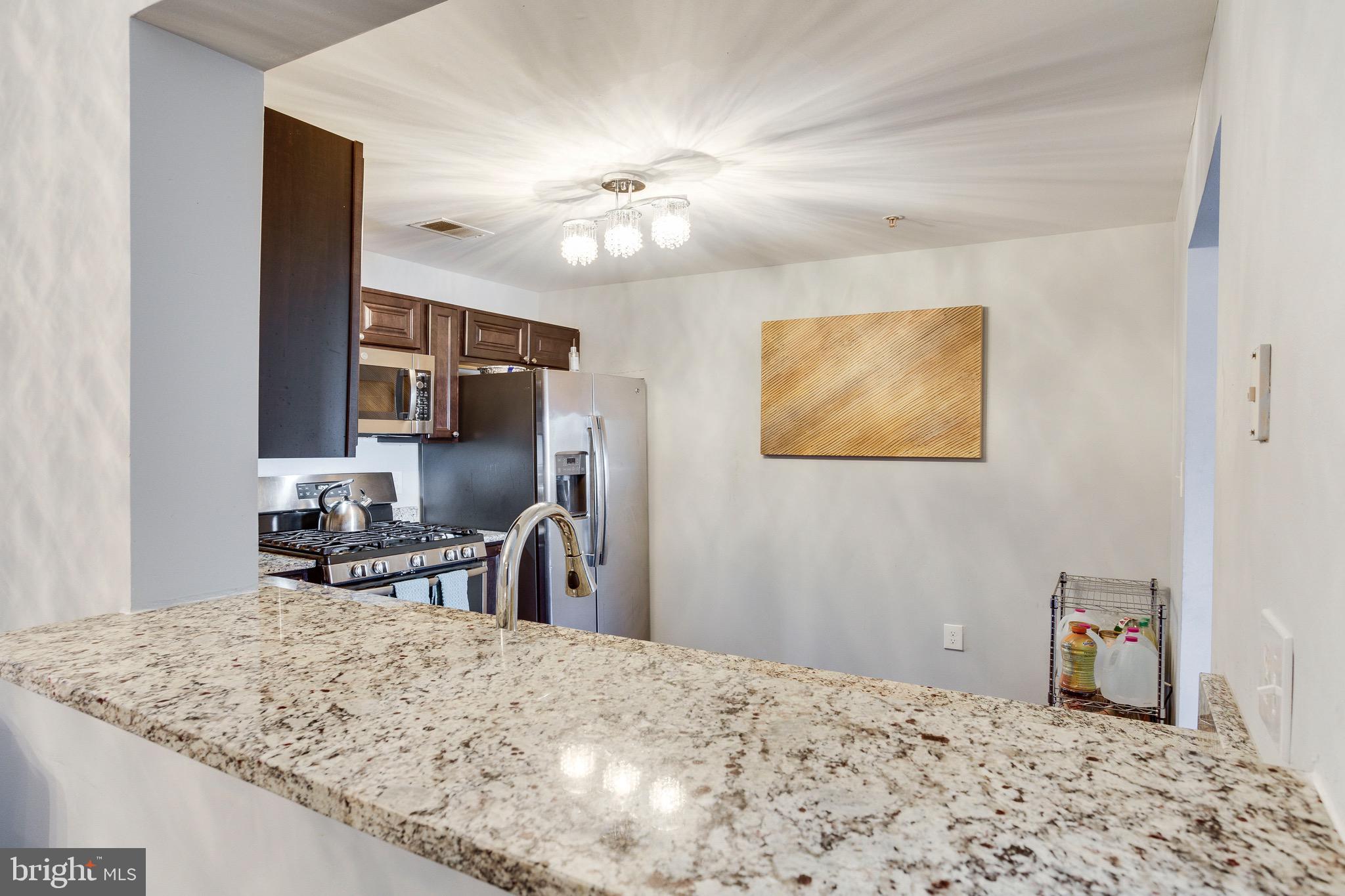 SUMMERHOUSE CONDO - Residential