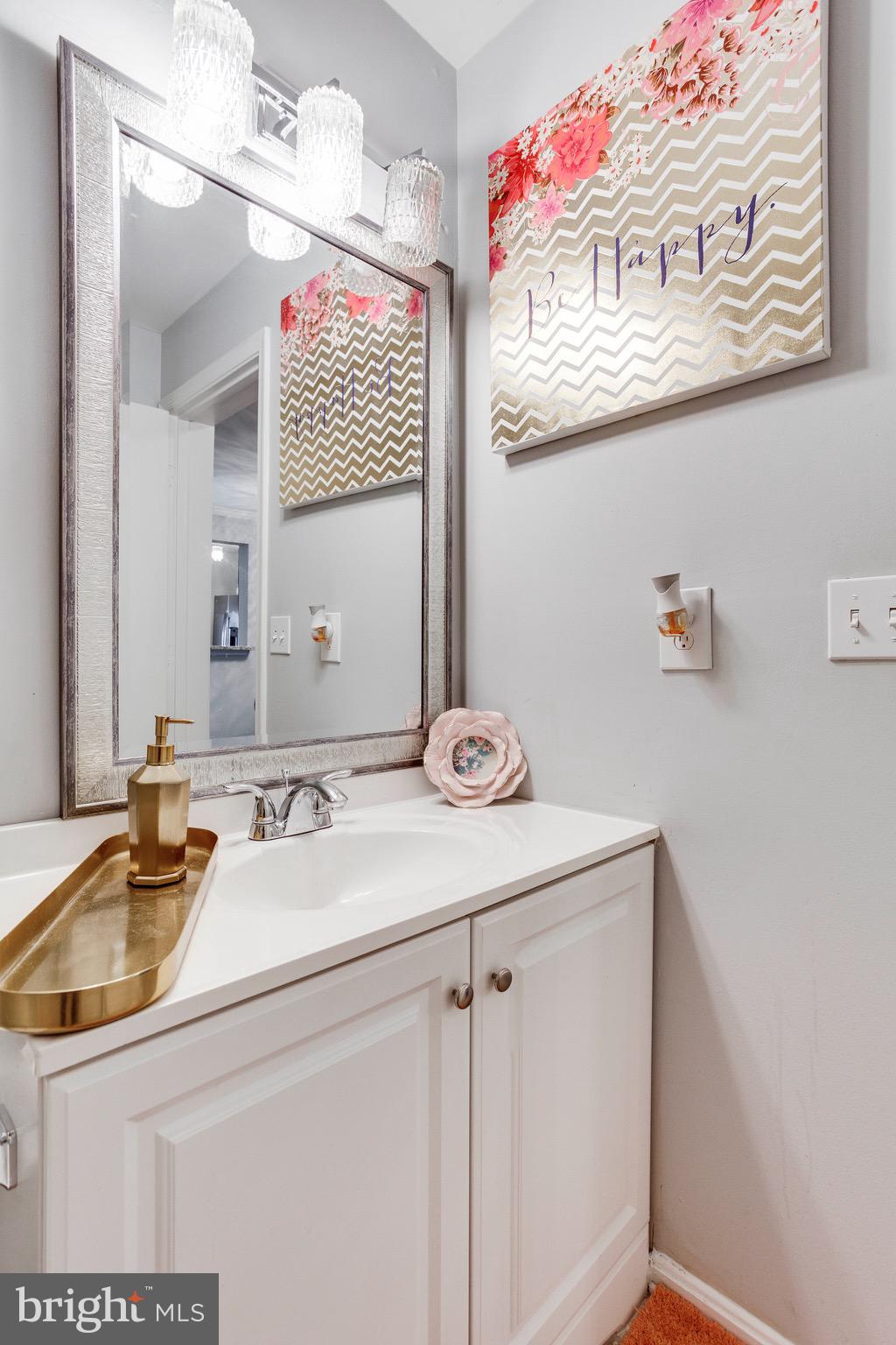 SUMMERHOUSE CONDO - Residential