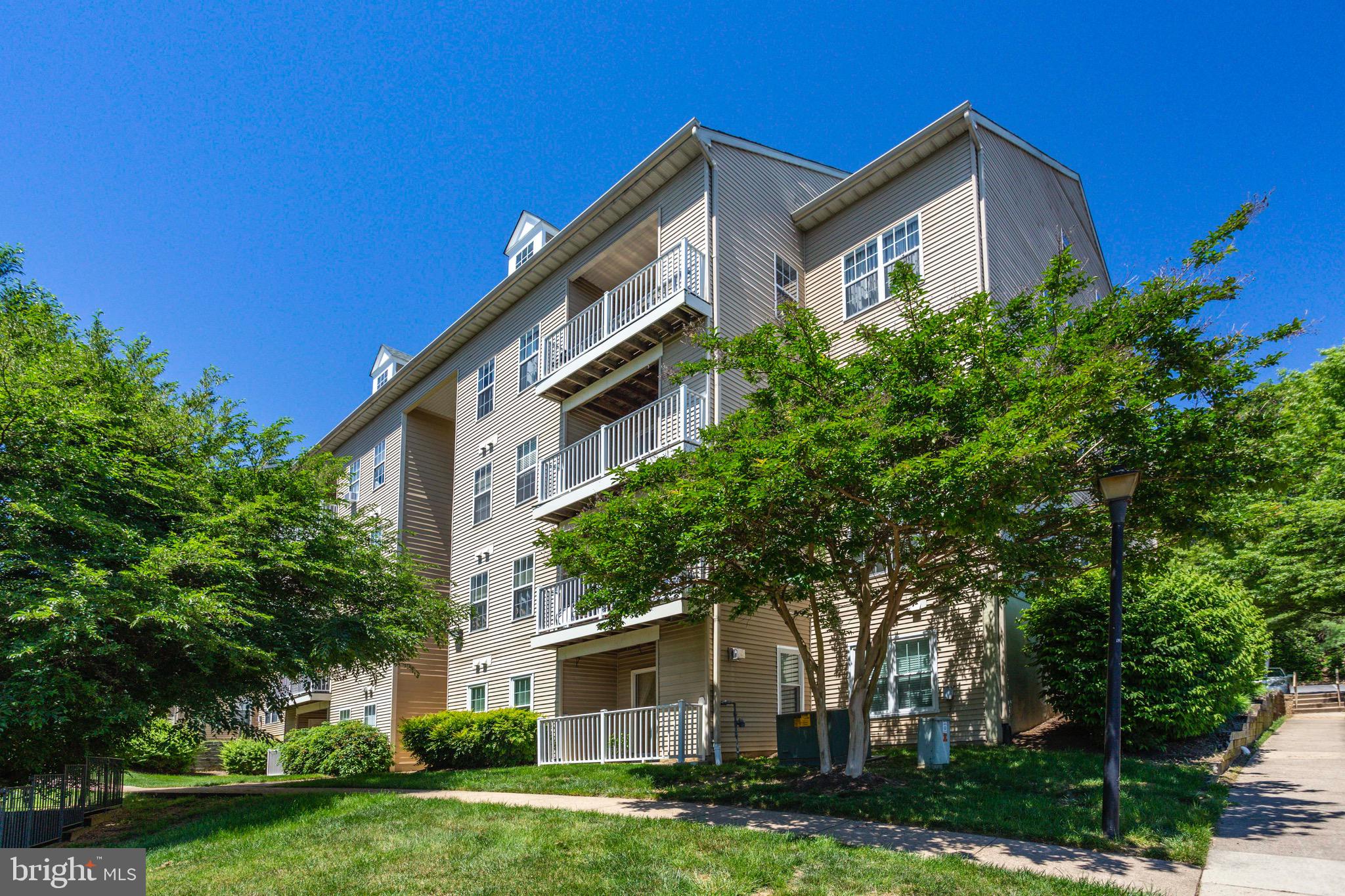 SUMMERHOUSE CONDO - Residential