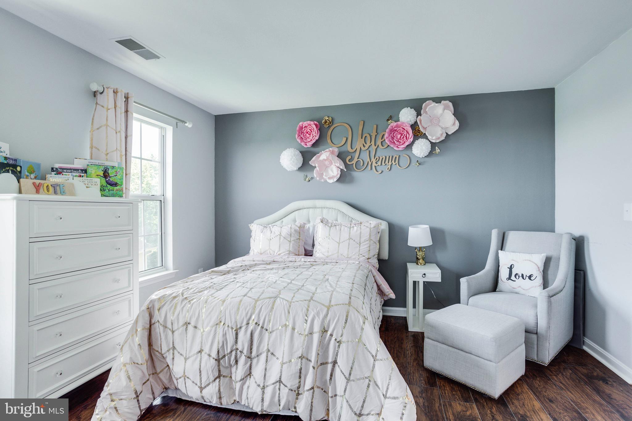 SUMMERHOUSE CONDO - Residential