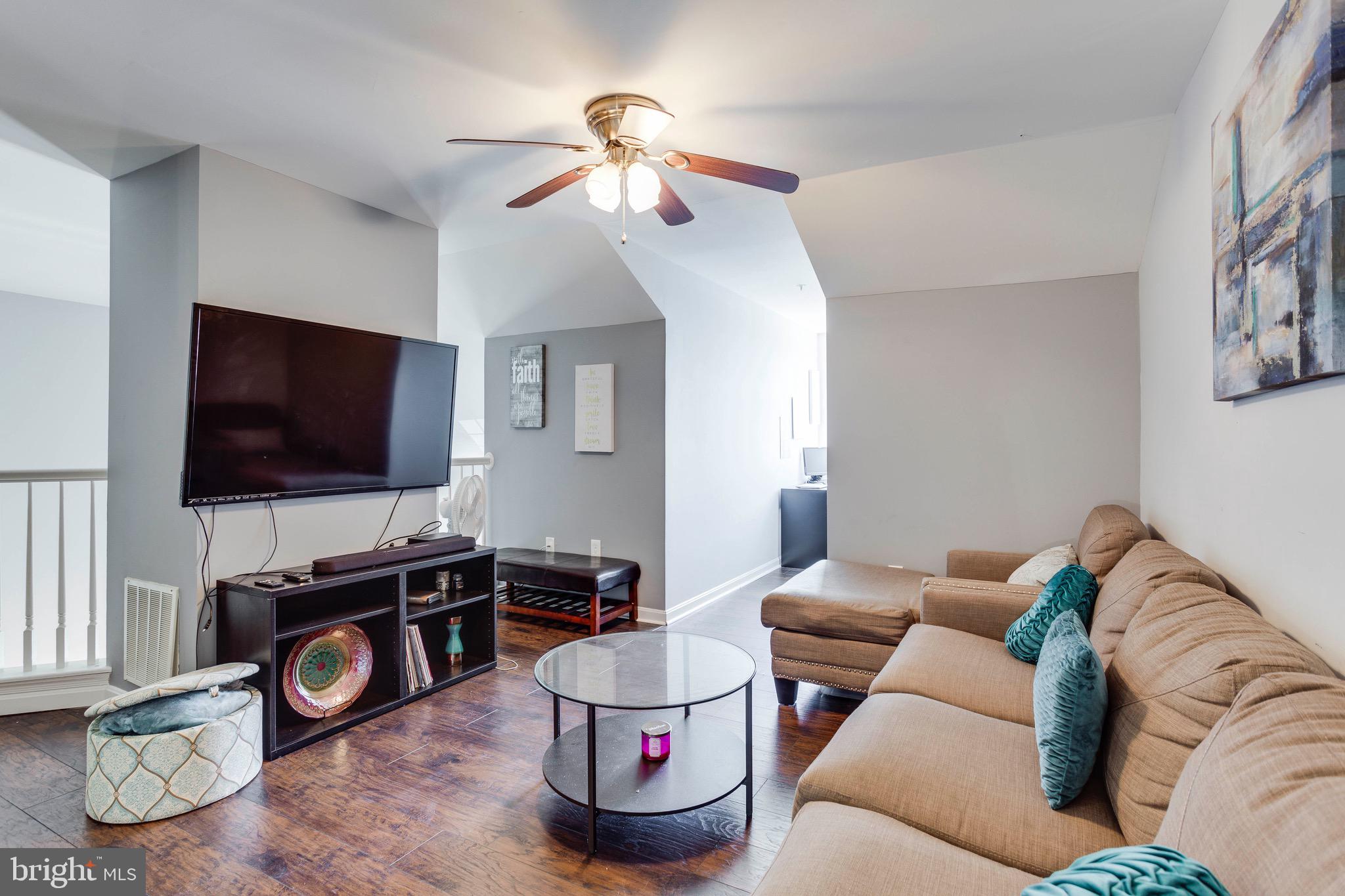 SUMMERHOUSE CONDO - Residential