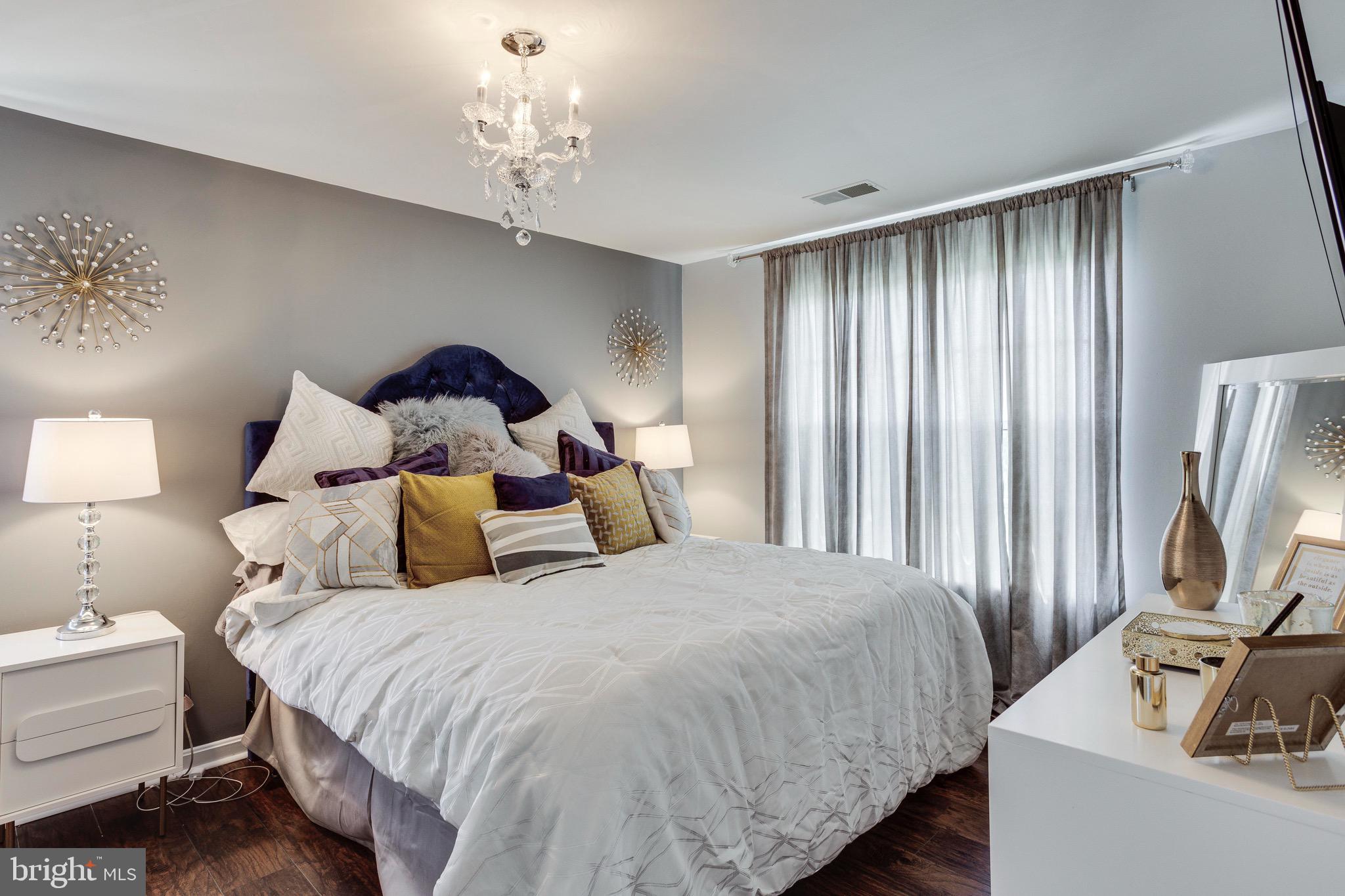 SUMMERHOUSE CONDO - Residential