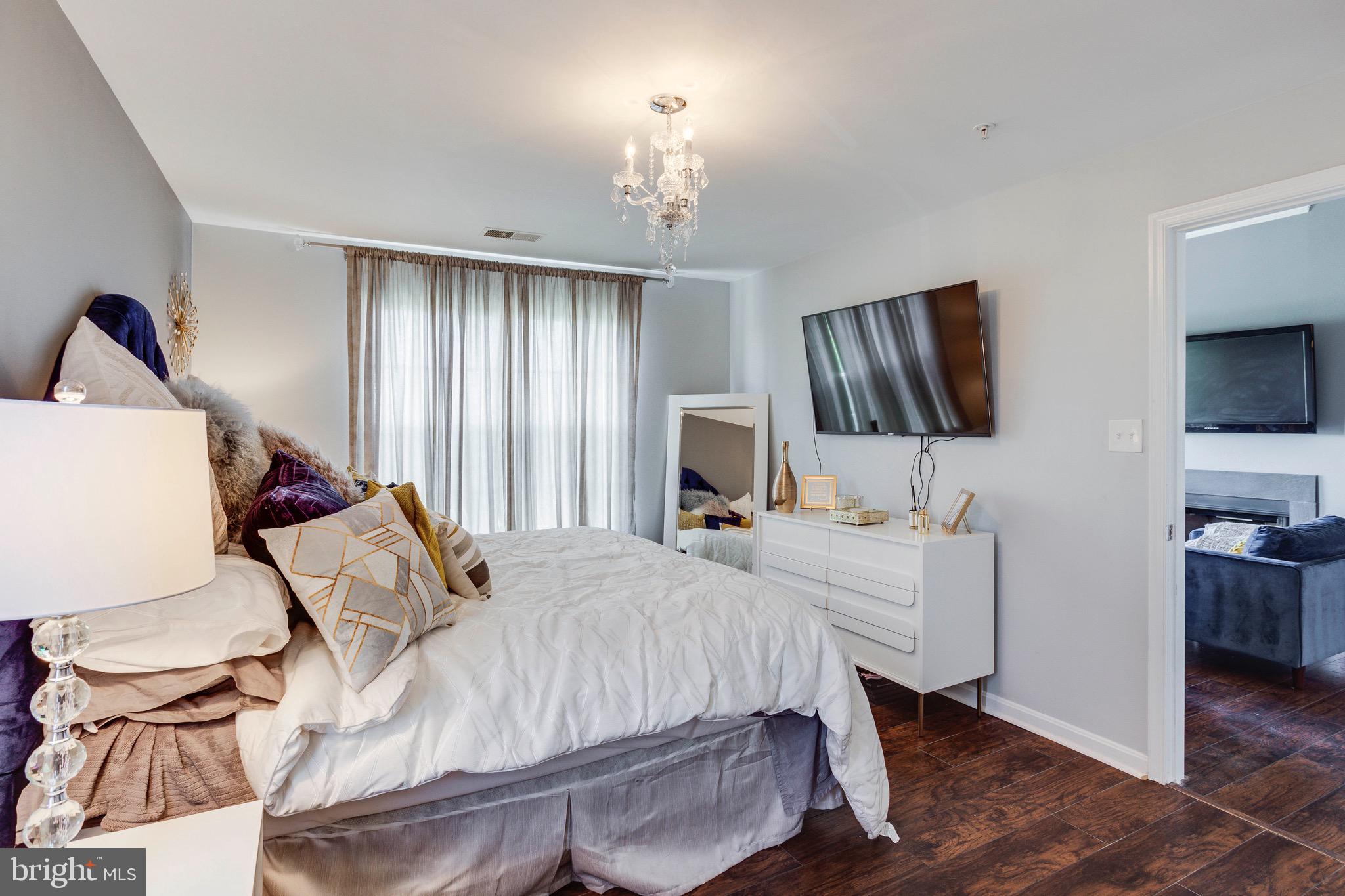 SUMMERHOUSE CONDO - Residential