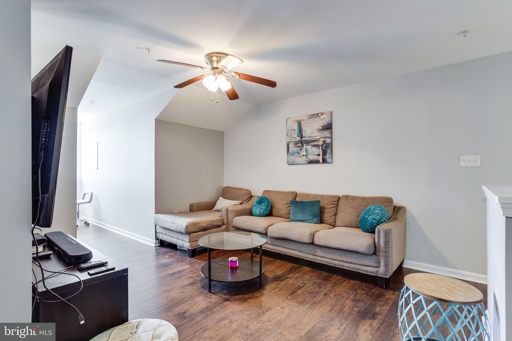 SUMMERHOUSE CONDO - Residential