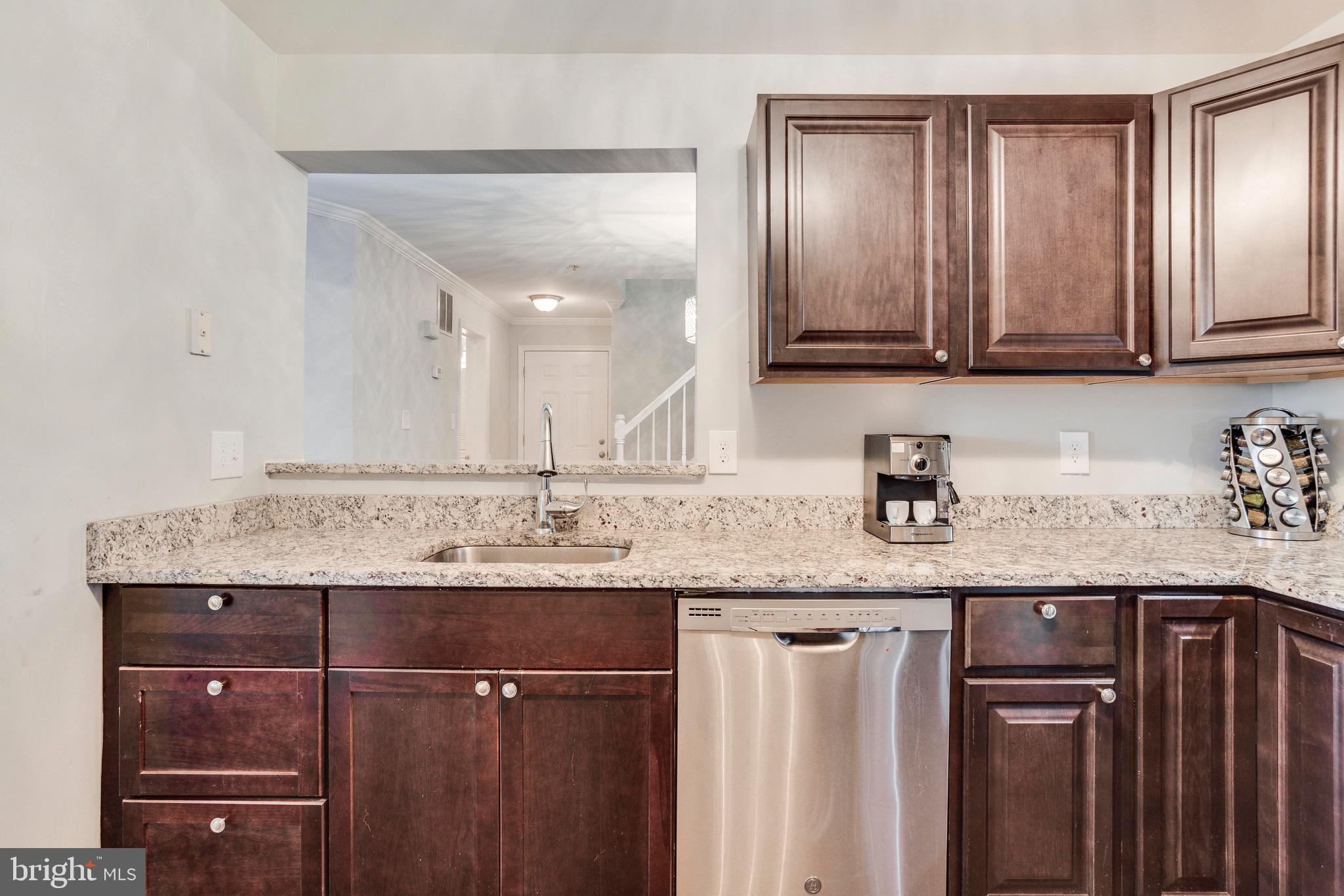 SUMMERHOUSE CONDO - Residential