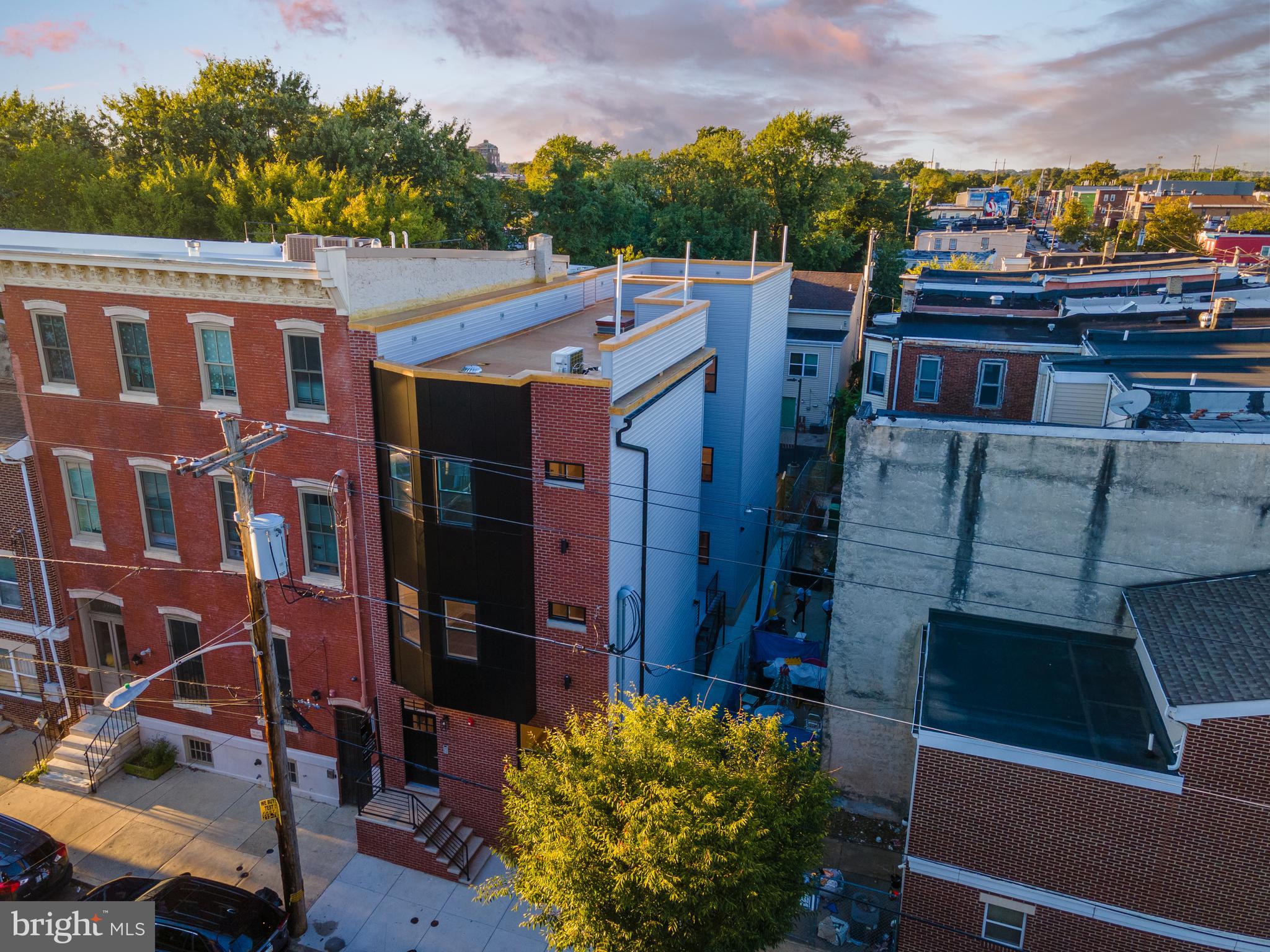 UNIVERSITY CITY - Residential Income