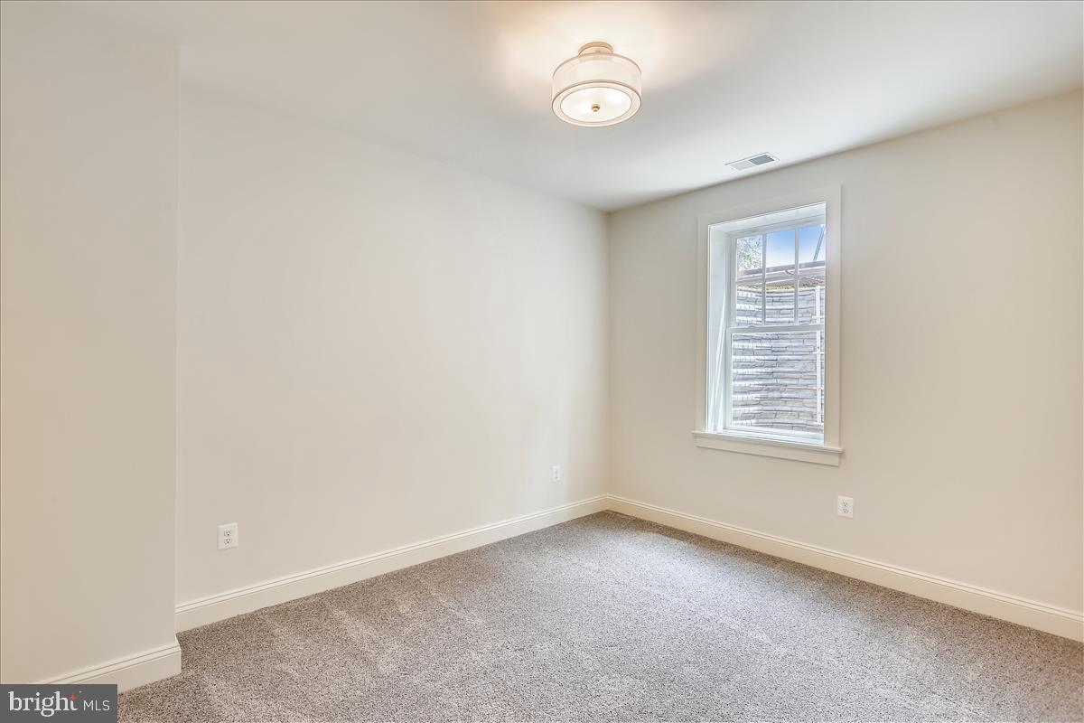 HENDRY ESTATES - Residential