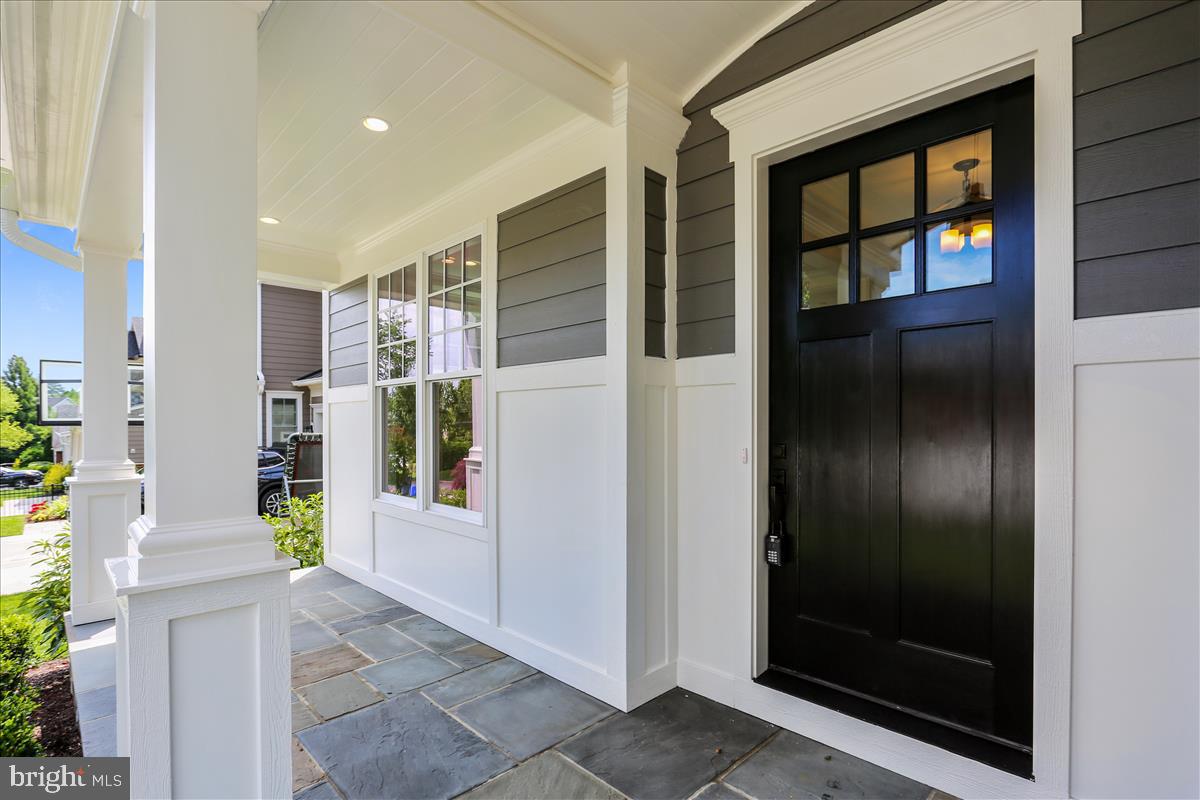 HENDRY ESTATES - Residential