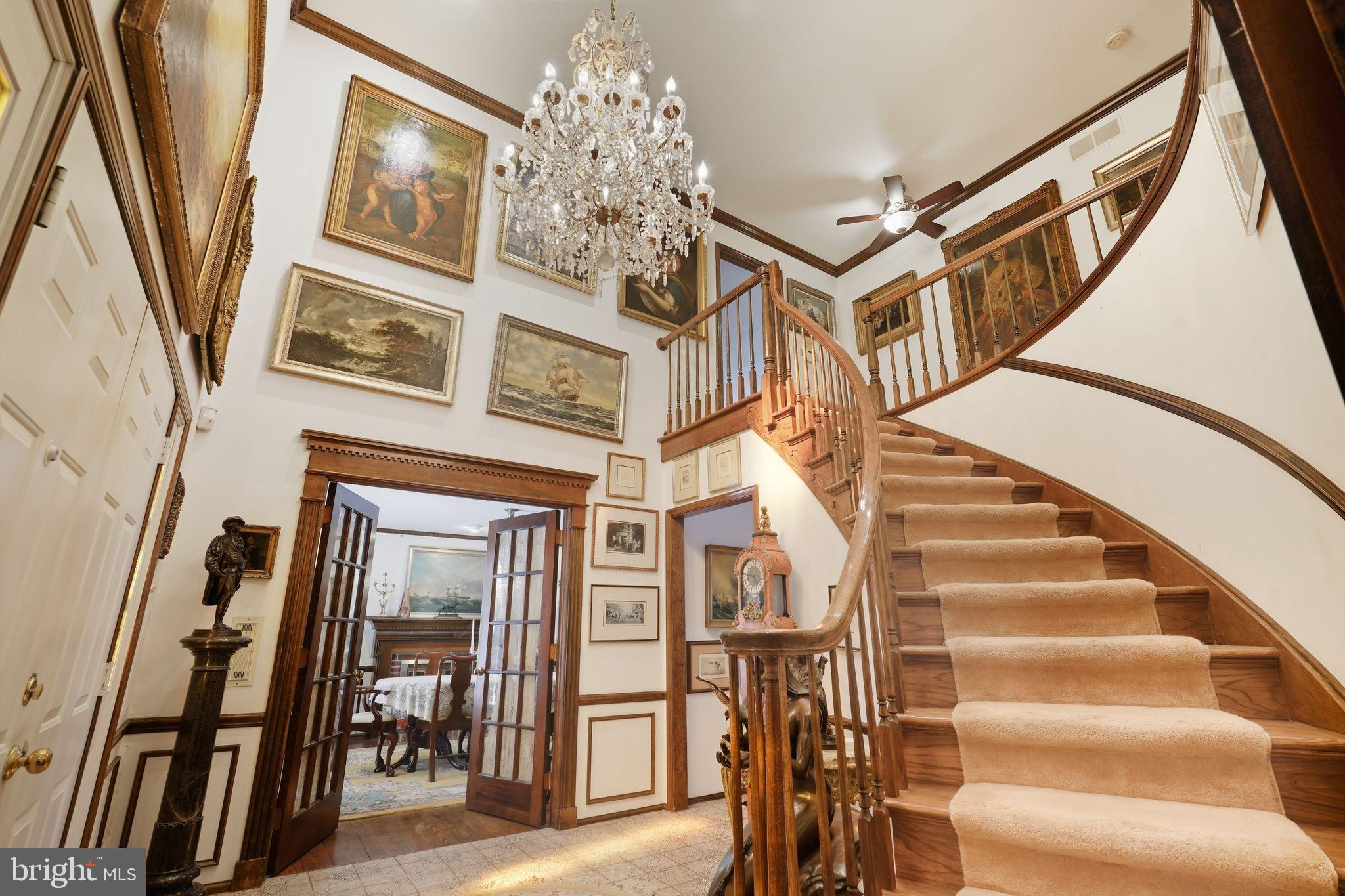 MAKEFIELD CHASE - Residential