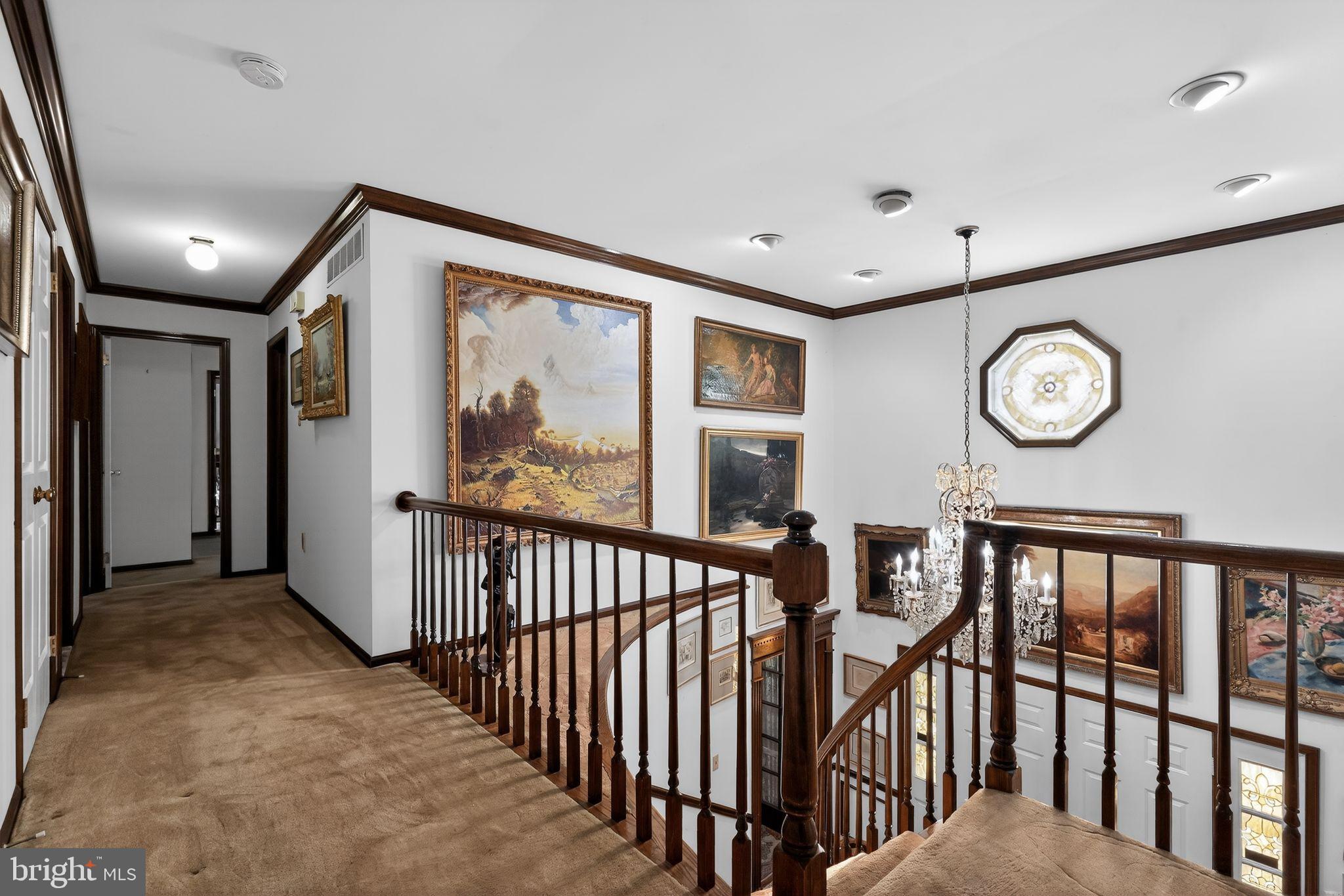 MAKEFIELD CHASE - Residential