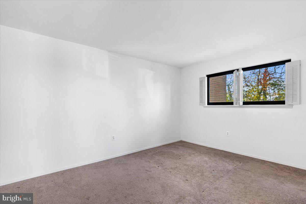 TIMBERLANE VILLAGE GARDEN CONDOMINIUMS - Residential