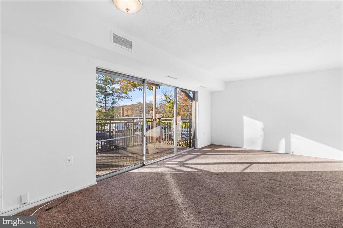 TIMBERLANE VILLAGE GARDEN CONDOMINIUMS - Residential