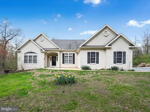 328 Orchard Road, Fleetwood, PA MLS: PABK2055132