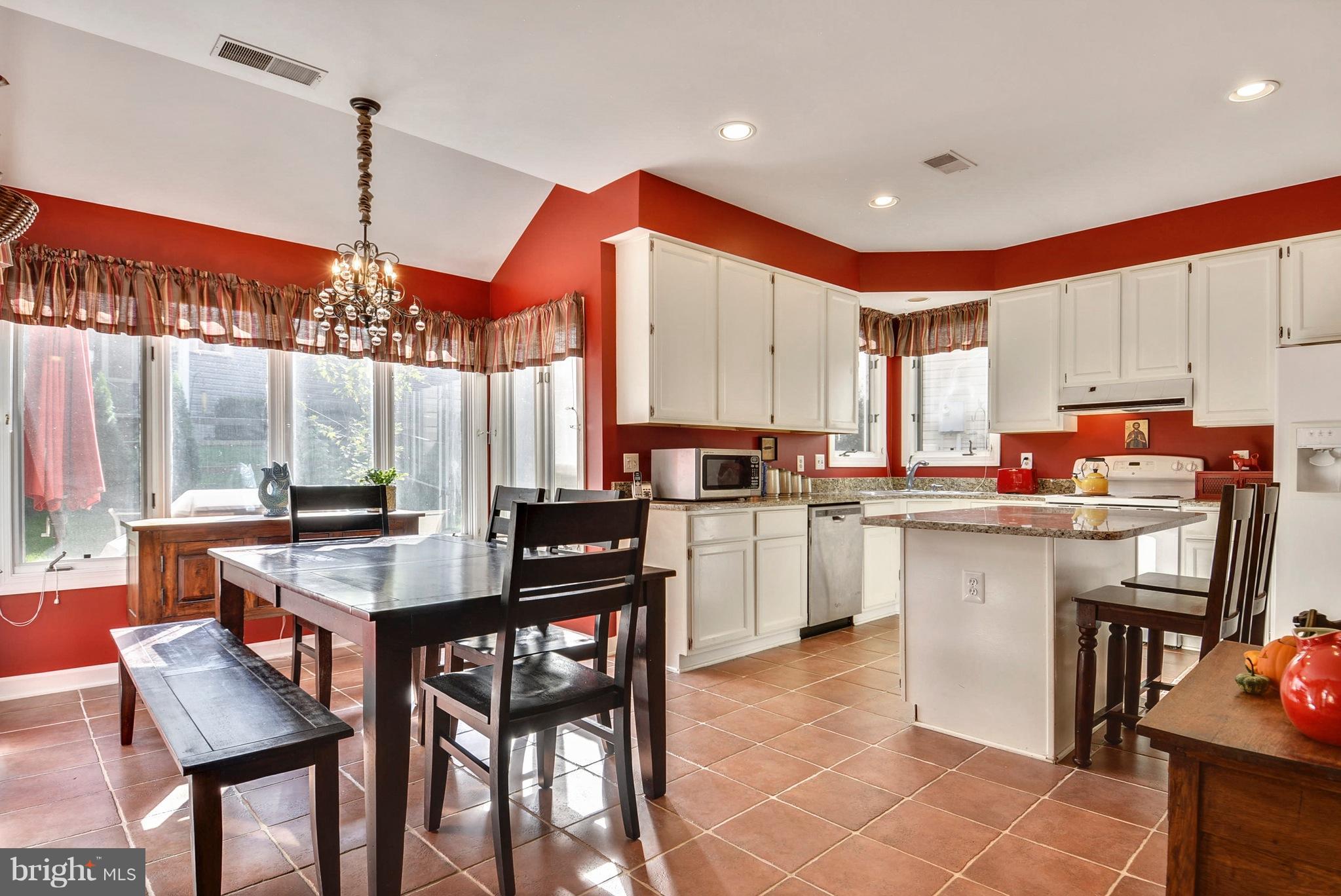 POTOMAC LAKES - Residential