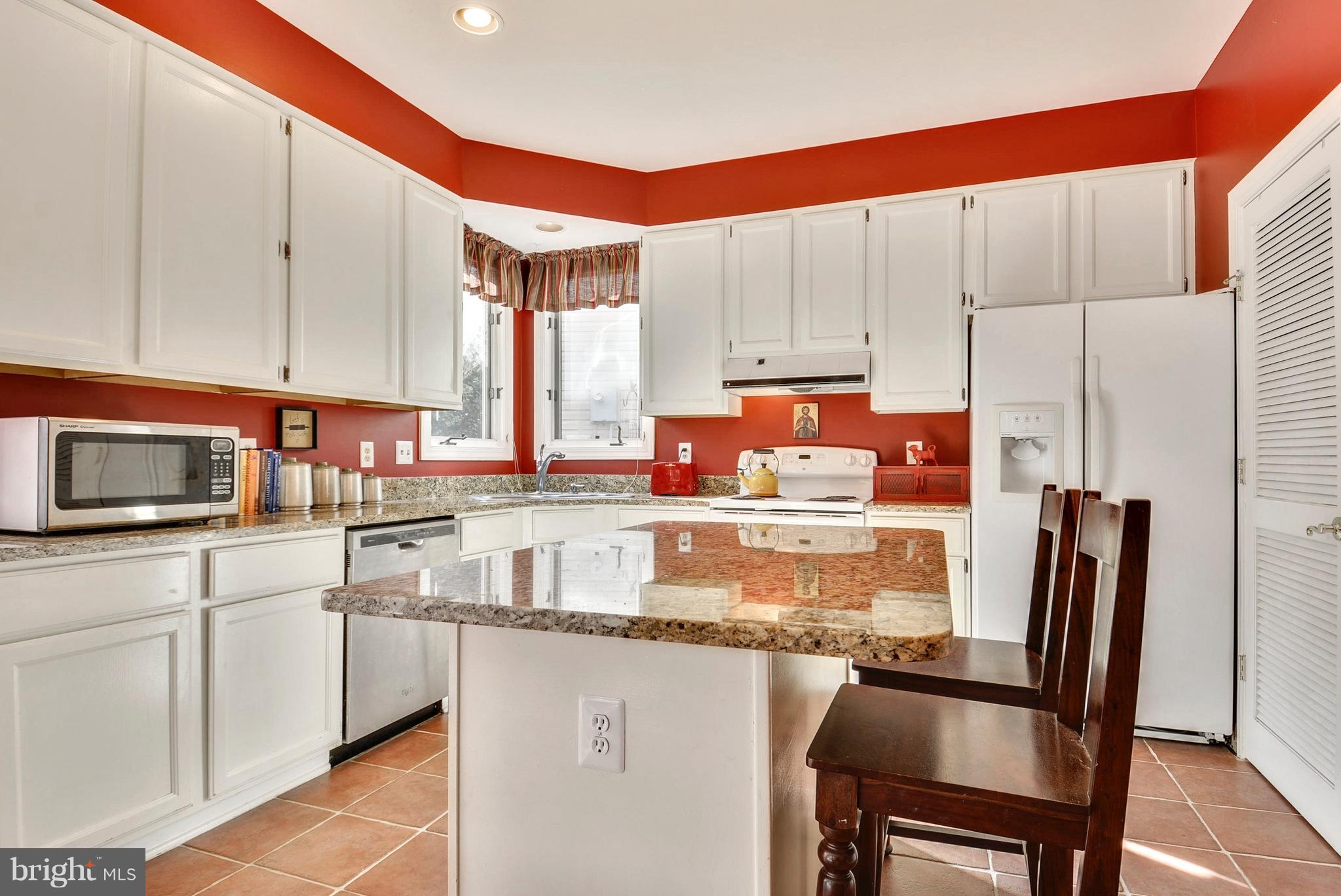 POTOMAC LAKES - Residential