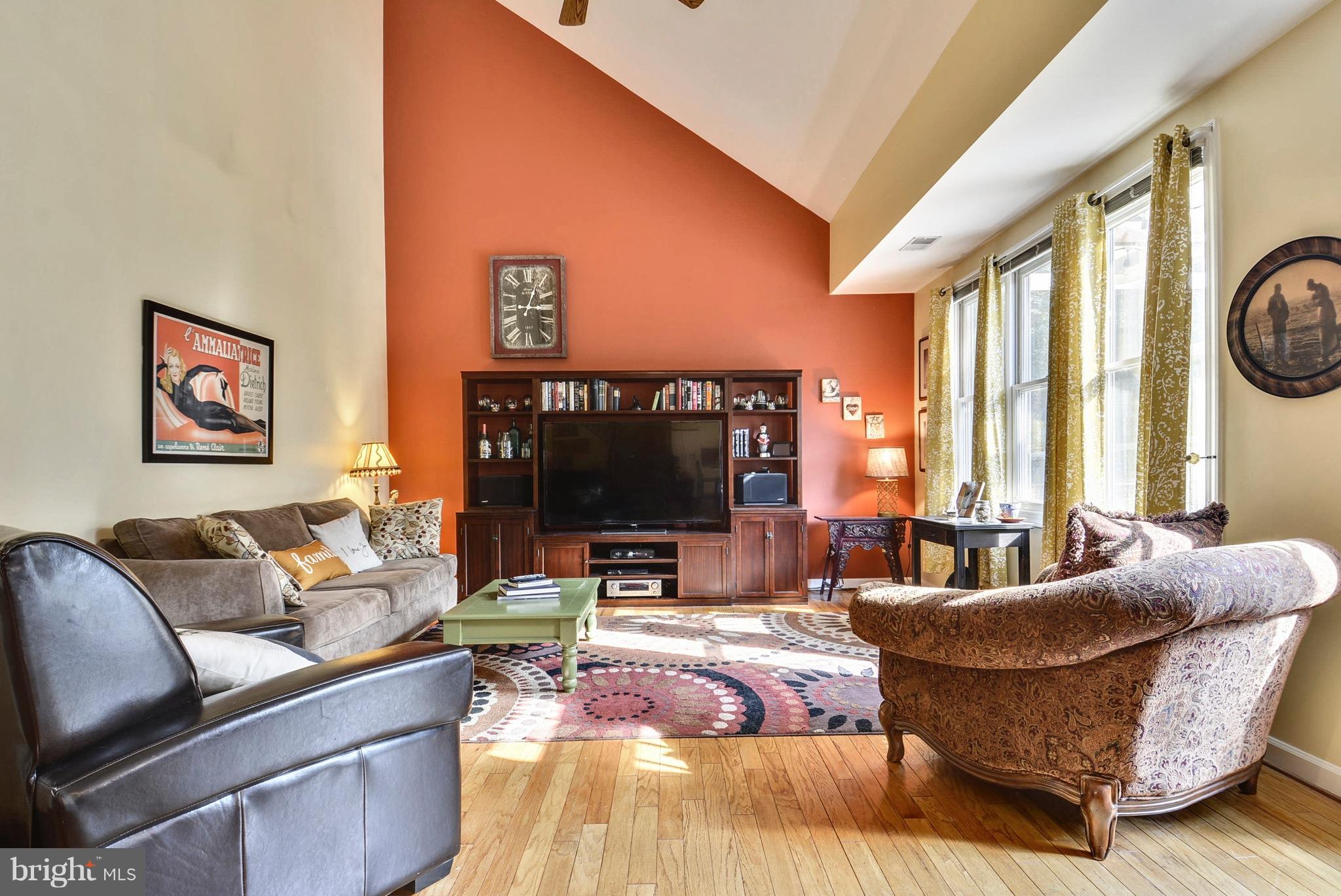 POTOMAC LAKES - Residential