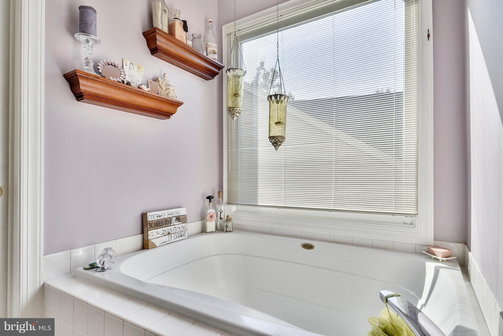 POTOMAC LAKES - Residential