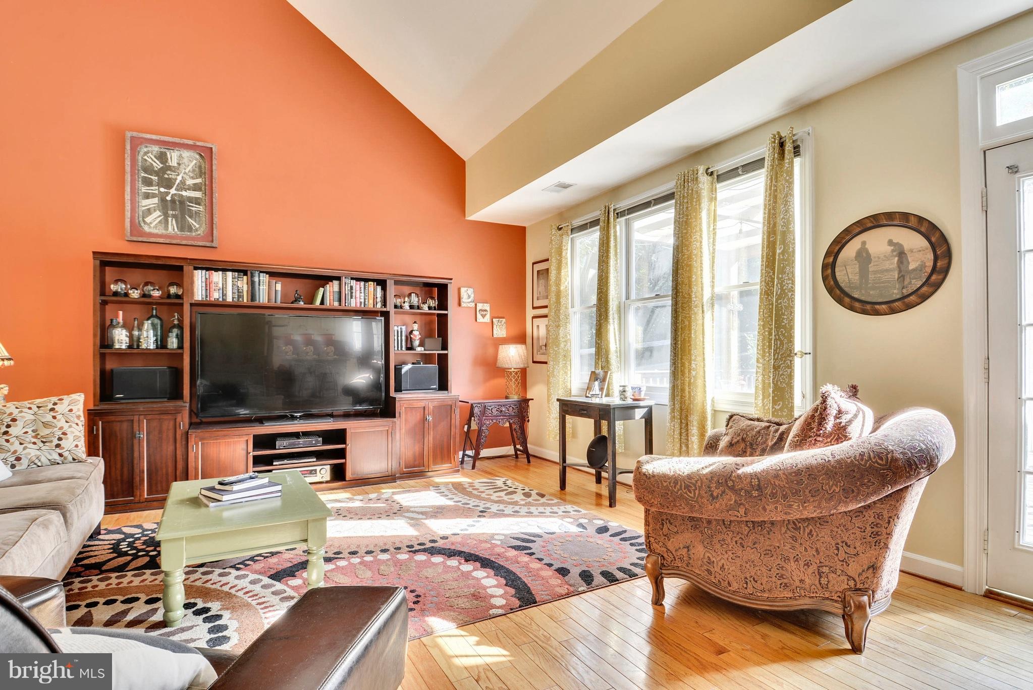 POTOMAC LAKES - Residential