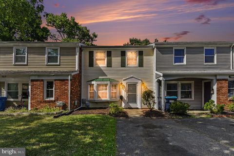 Townhouse For Sale - 683 Towne Center Drive<br/> Harford County, JOPPA, MD 21085