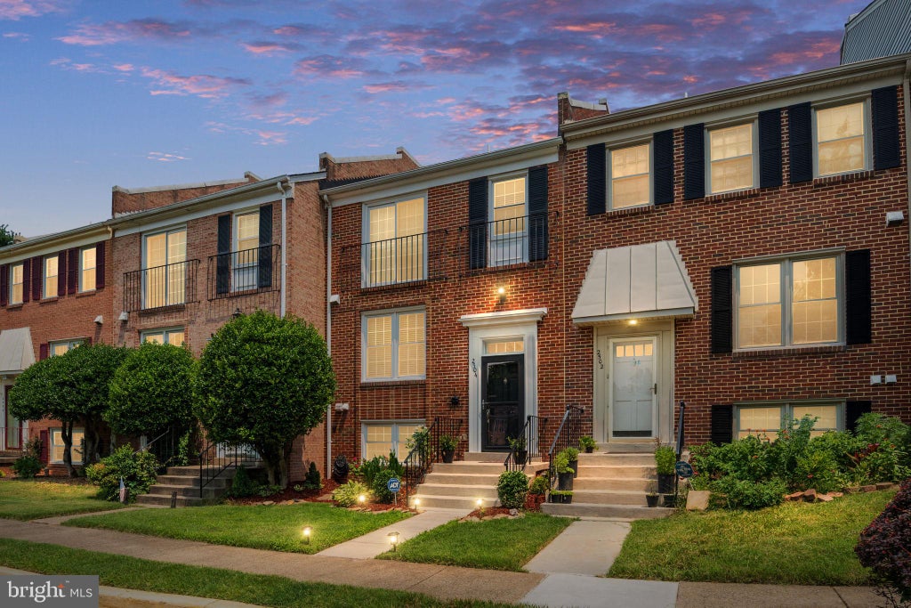 Photo of 2504 Windbreak Drive, ALEXANDRIA, VA 22306 (MLS # VAFX2318586)