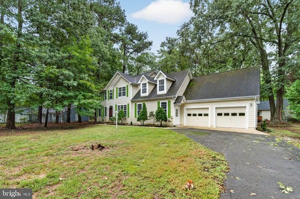 14645 BALSAM CT, SWAN POINT, MD 20645 - Image 9cb9bf5ff0a3aebbc548fe60d3cdf099/1354782006
