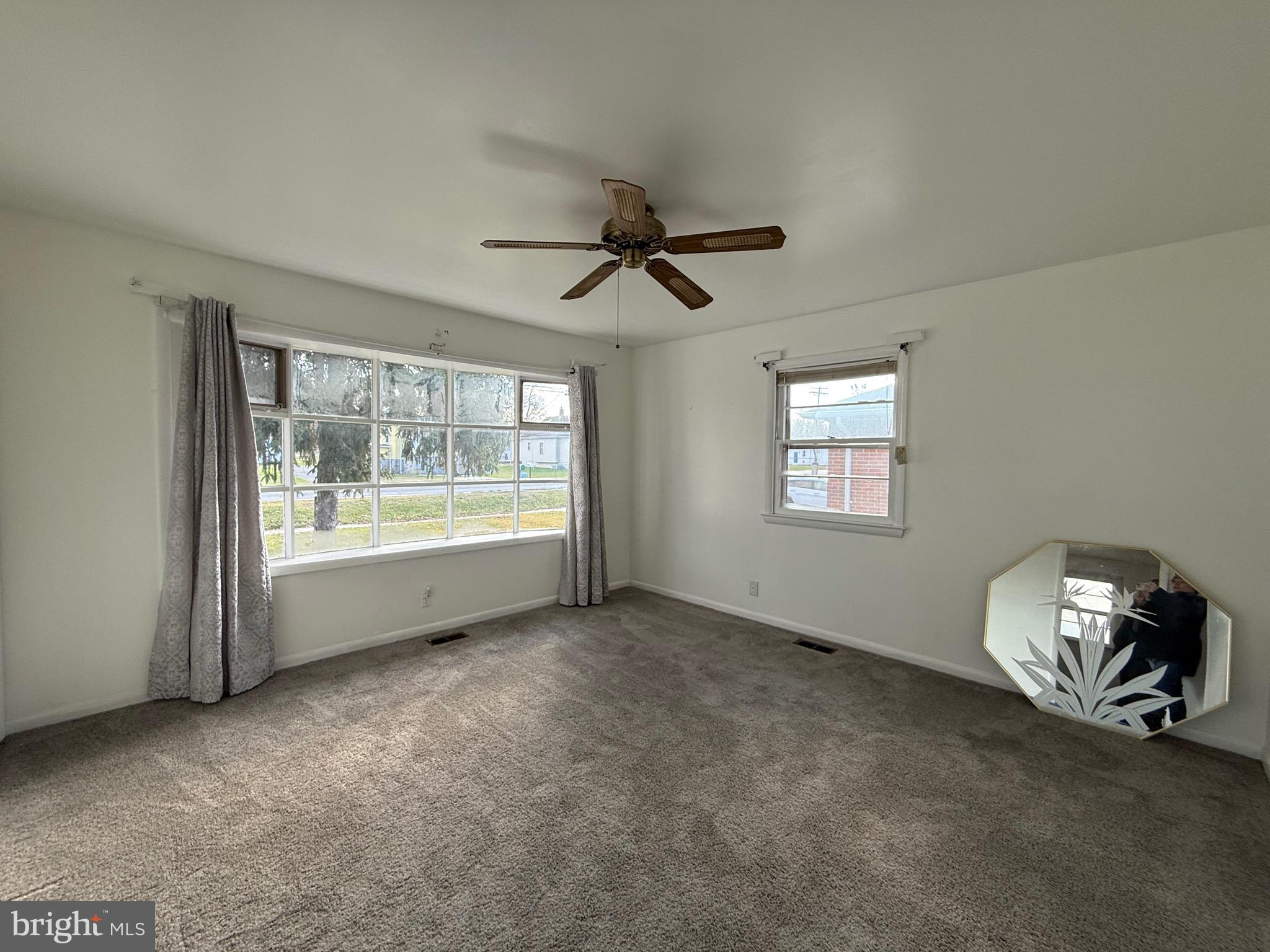 EDGEMERE/SPARROWS POINT - Residential Lease