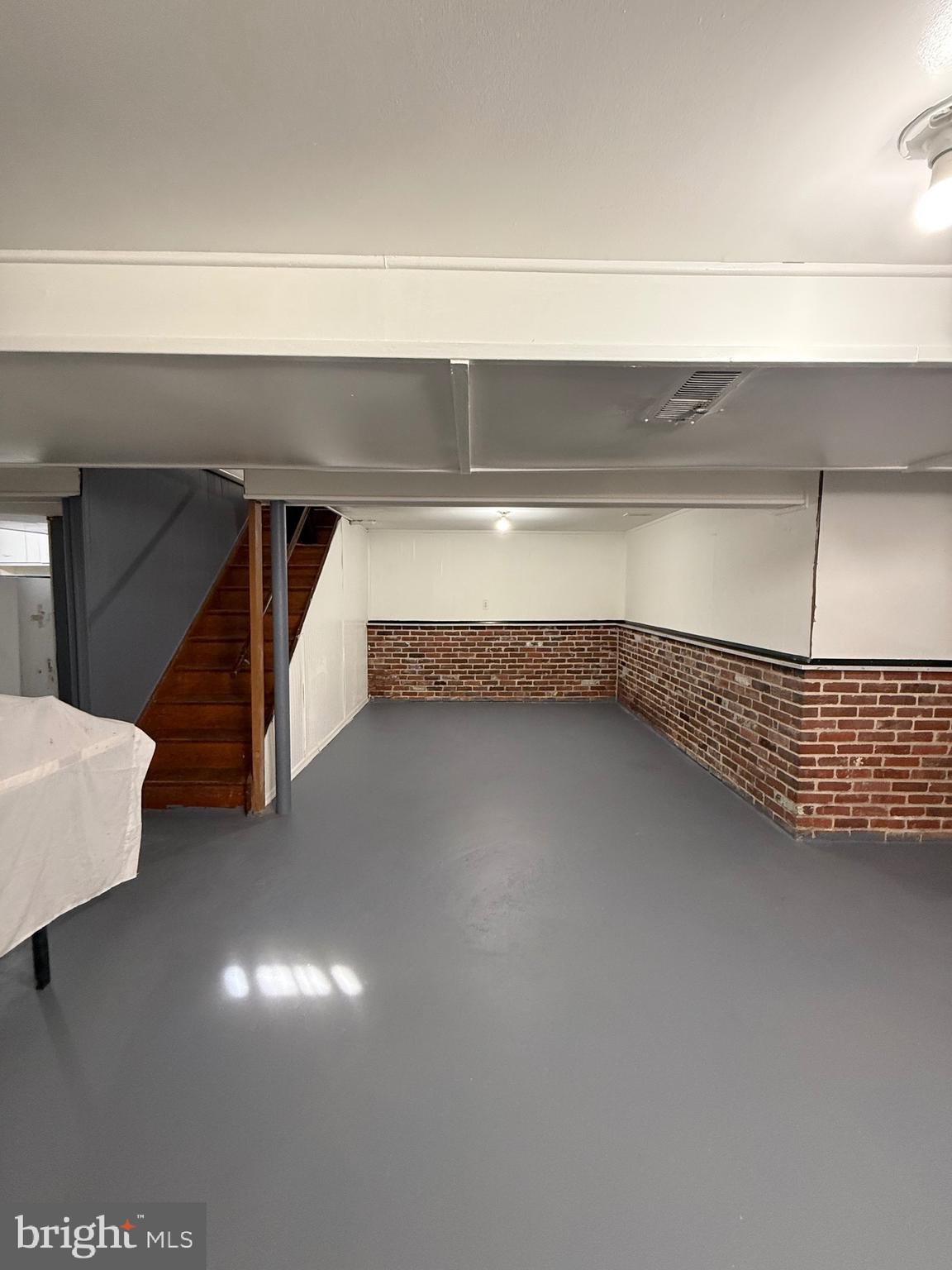 EDGEMERE/SPARROWS POINT - Residential Lease