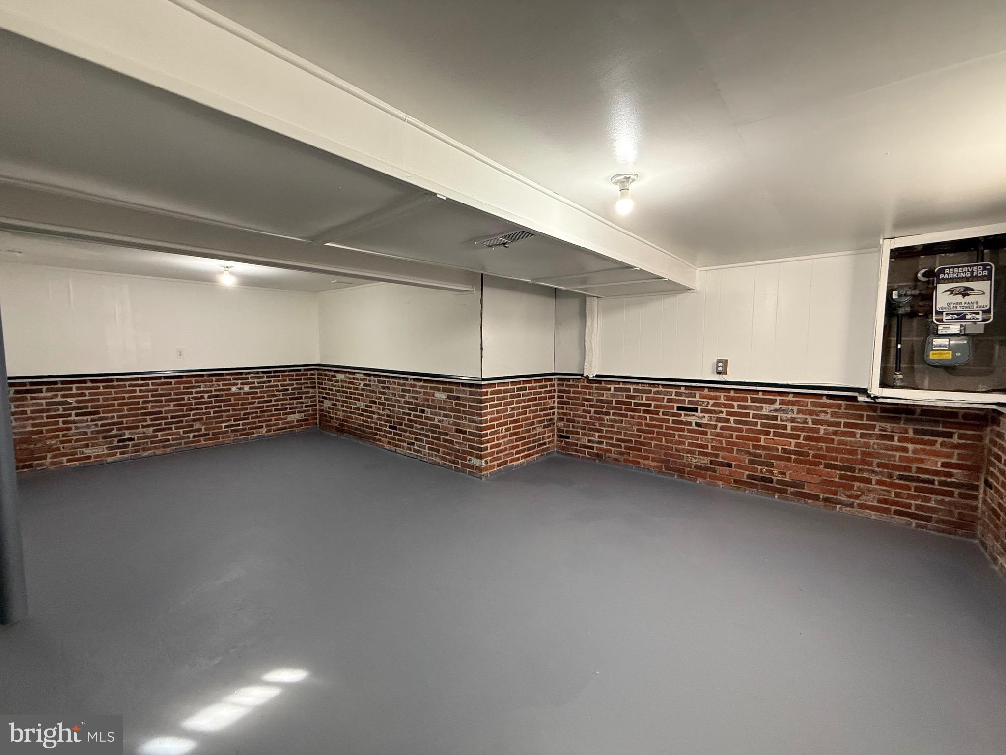 EDGEMERE/SPARROWS POINT - Residential Lease