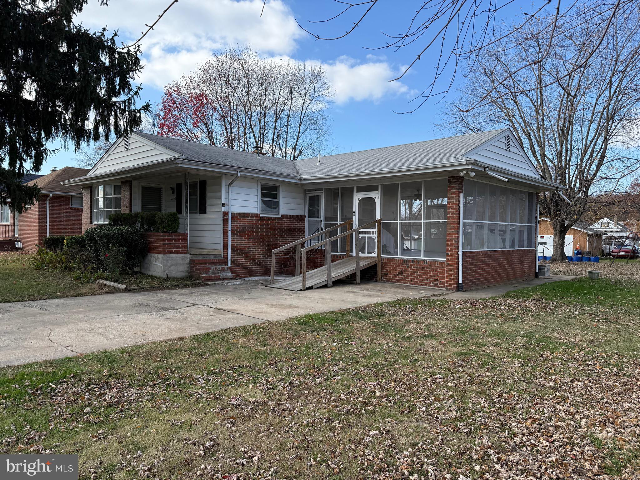EDGEMERE/SPARROWS POINT - Residential Lease