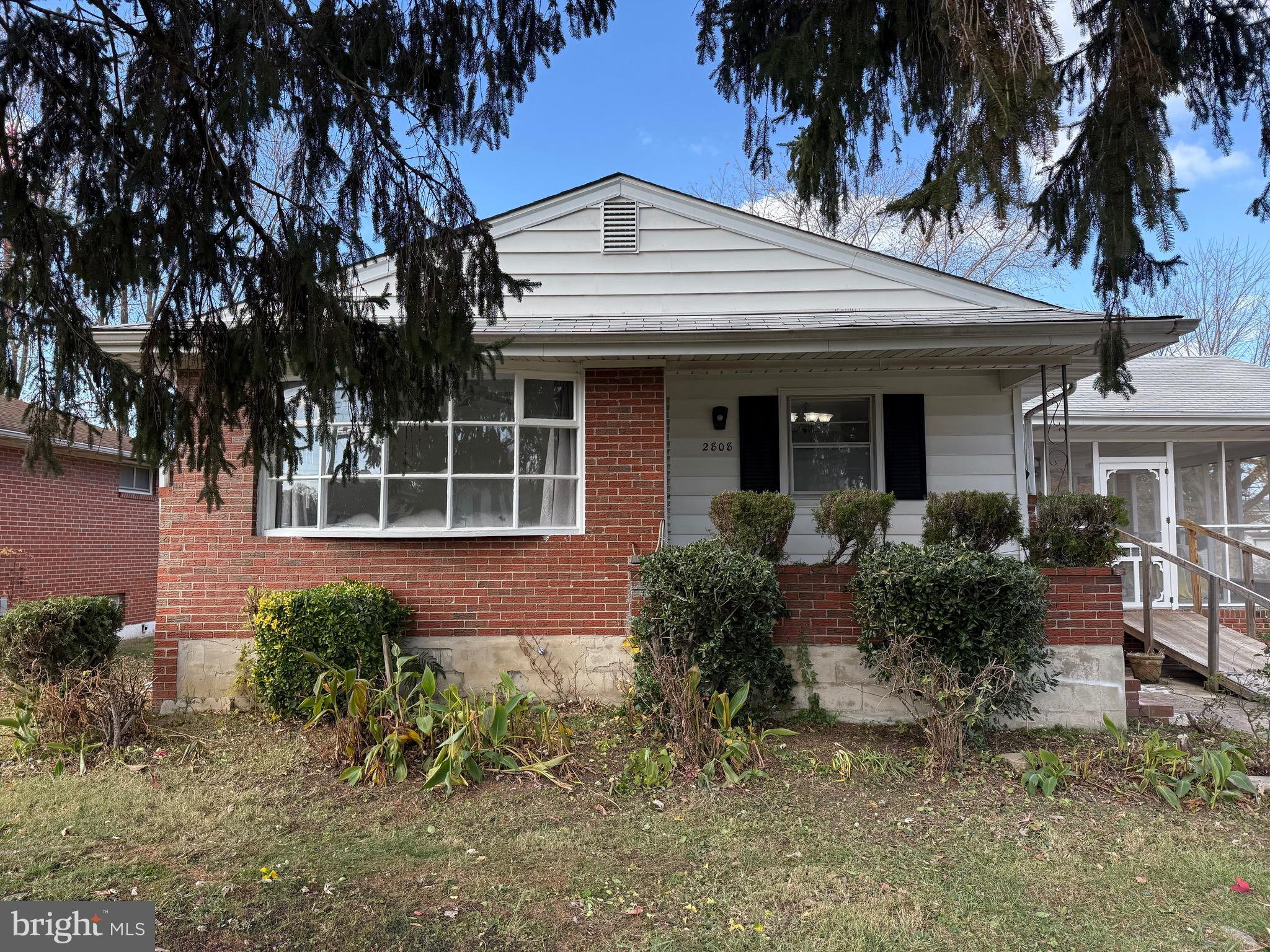 EDGEMERE/SPARROWS POINT - Residential Lease