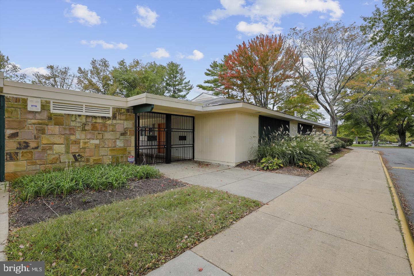 COVINGTON - Residential