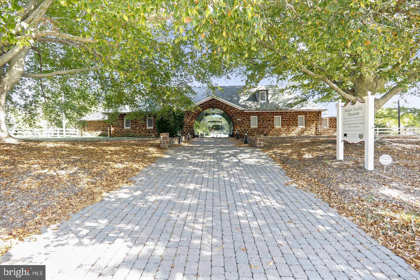 COVINGTON - Residential