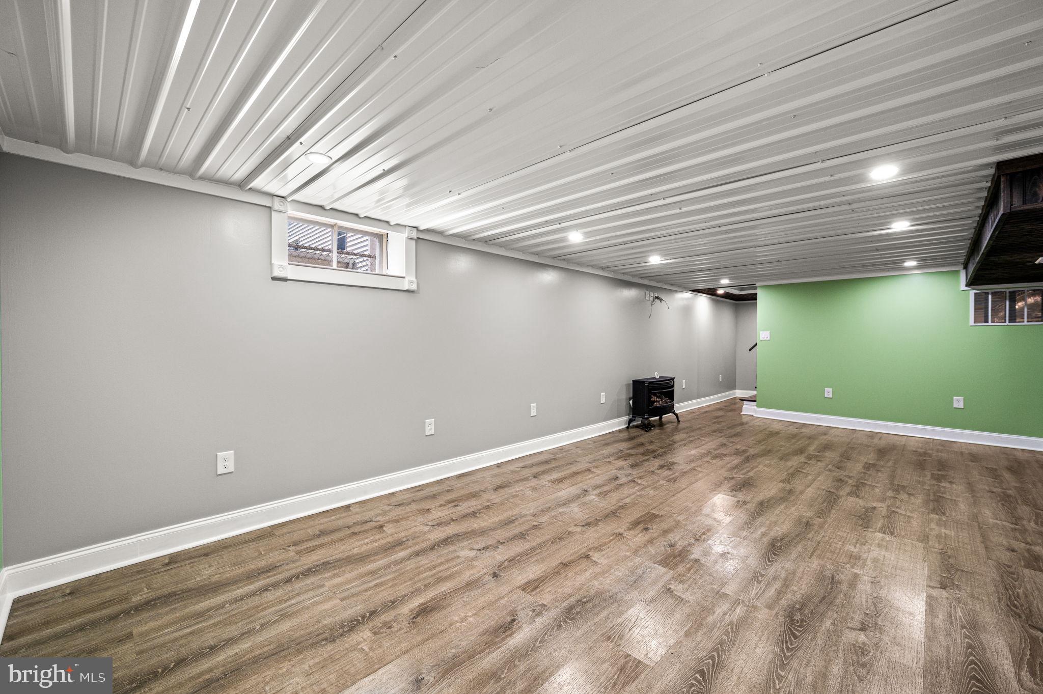 LESTER - Residential