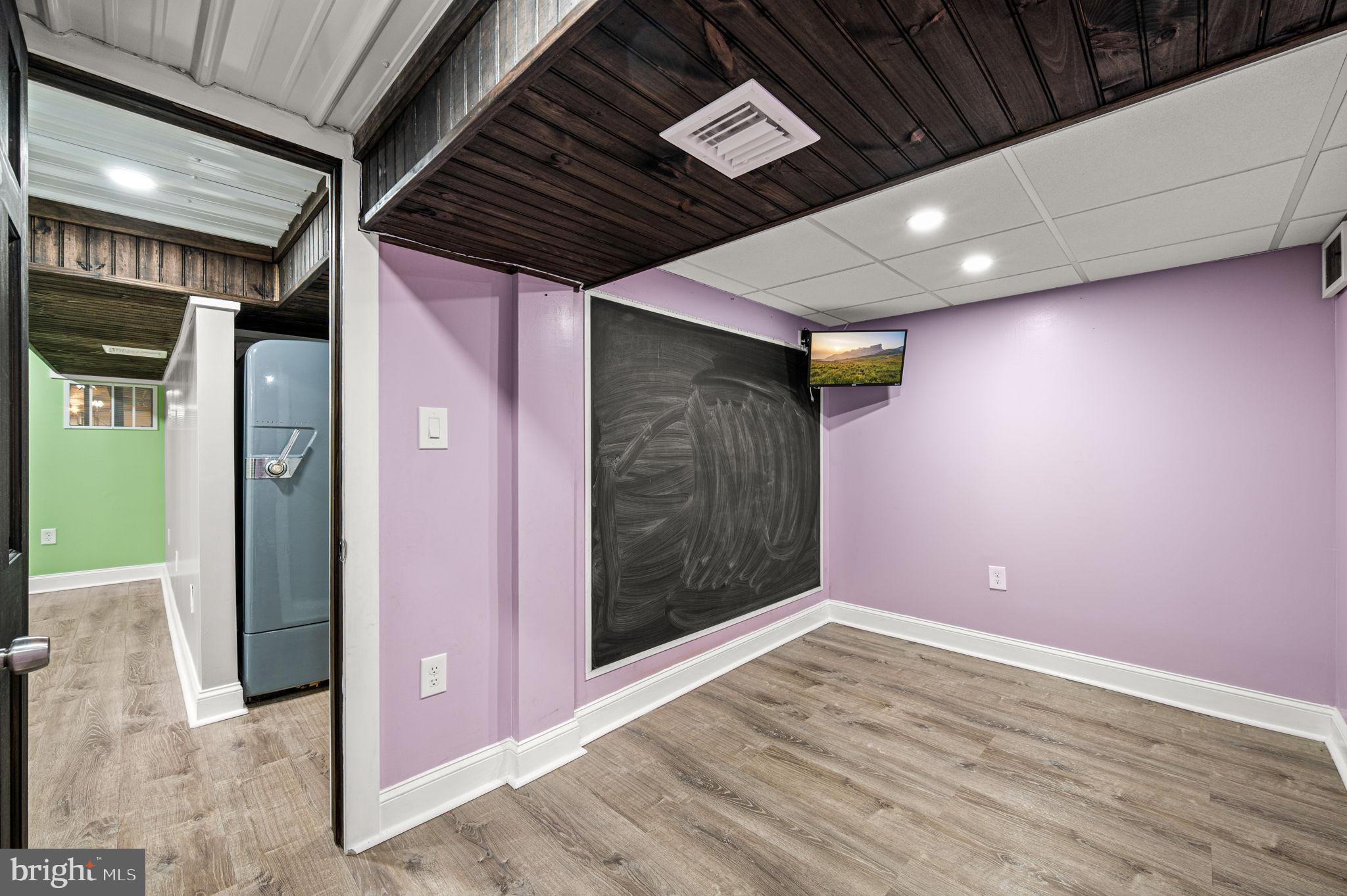 LESTER - Residential